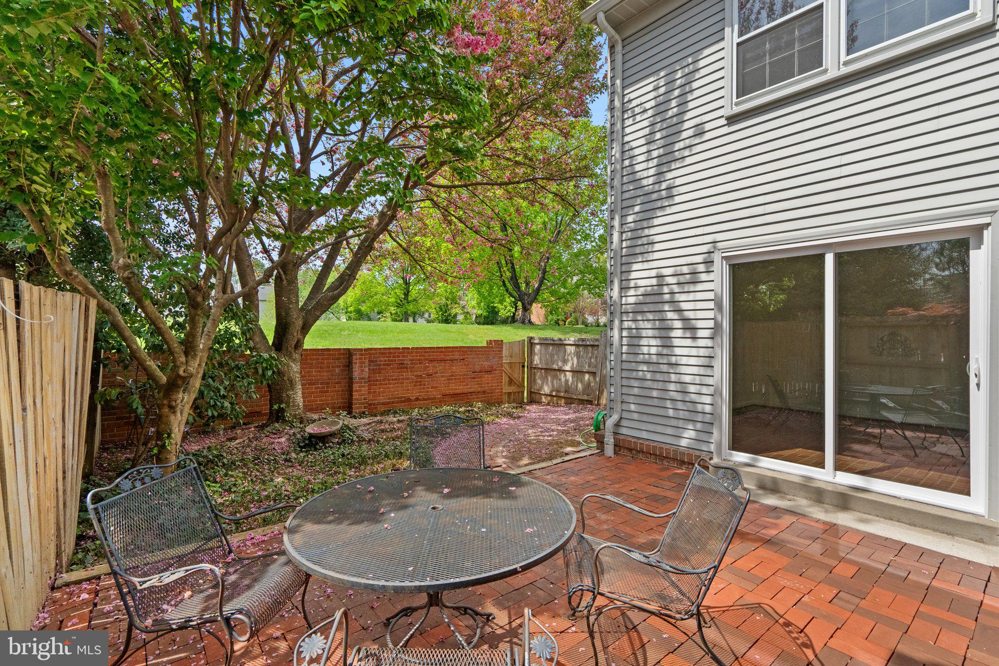 STEDWICK TOWNHOUSES - Residential