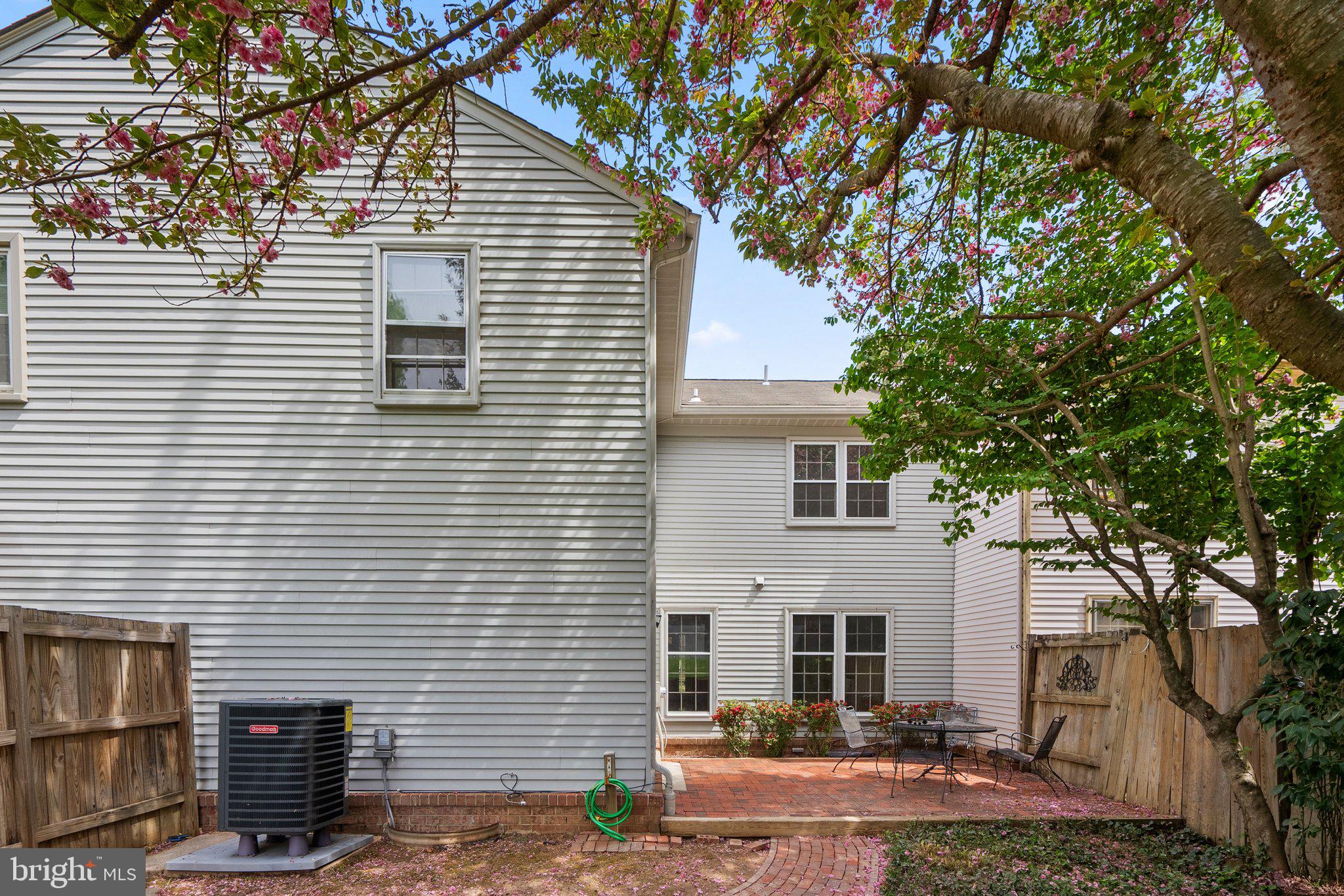 STEDWICK TOWNHOUSES - Residential