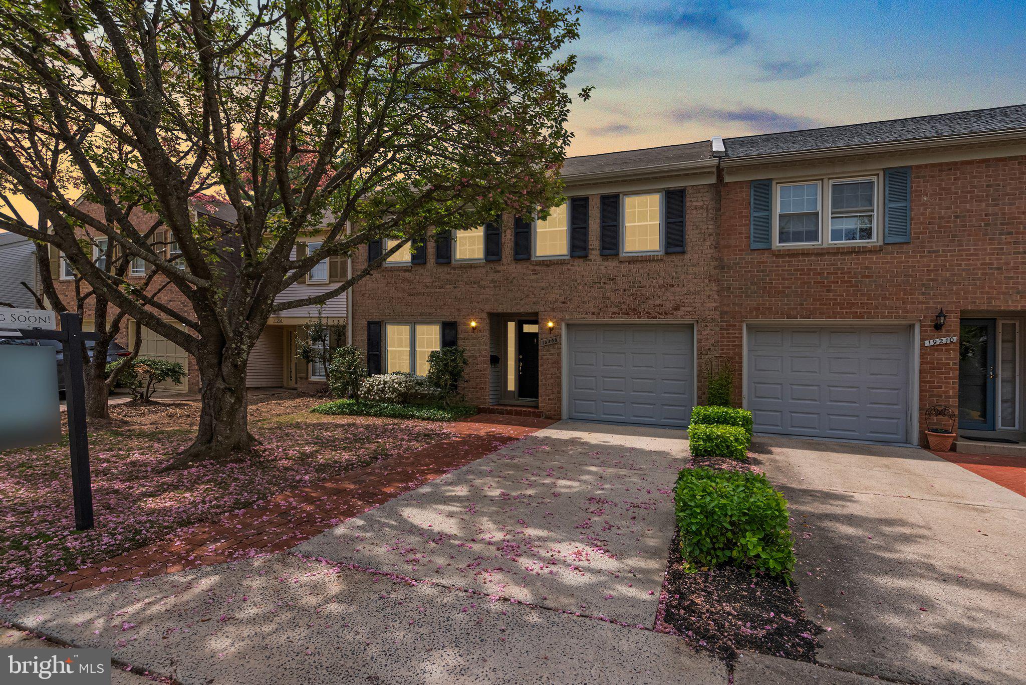 STEDWICK TOWNHOUSES - Residential