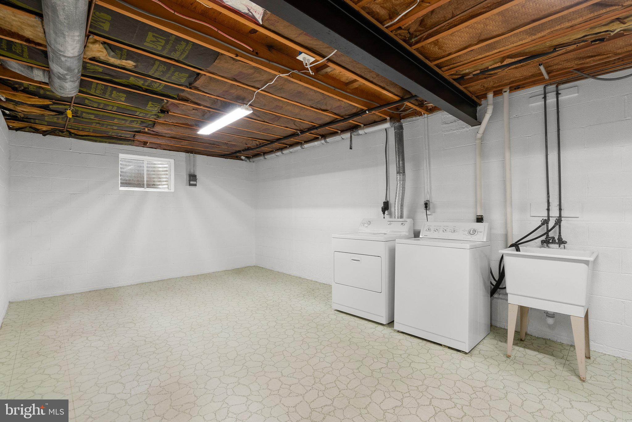 STEDWICK TOWNHOUSES - Residential