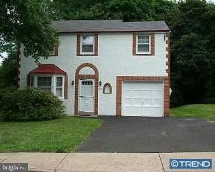 This is a Lovely Single Home 3 Bed room 1 Bath, Formal Living Room and Dining Room. Large Kitchen with a Horseshoe Booth. There is a 4 Piece Hall Bath with Ceramic Tile. There is a exit from the Second Bed Room to a Balcony over looking the rear yard. A Full basement, with builder finish, so basically storage and Washer and Dryer with Mechanicals, there is also a Bilco door exiting to the back yard. Large yard with a Fire Pit and shade.