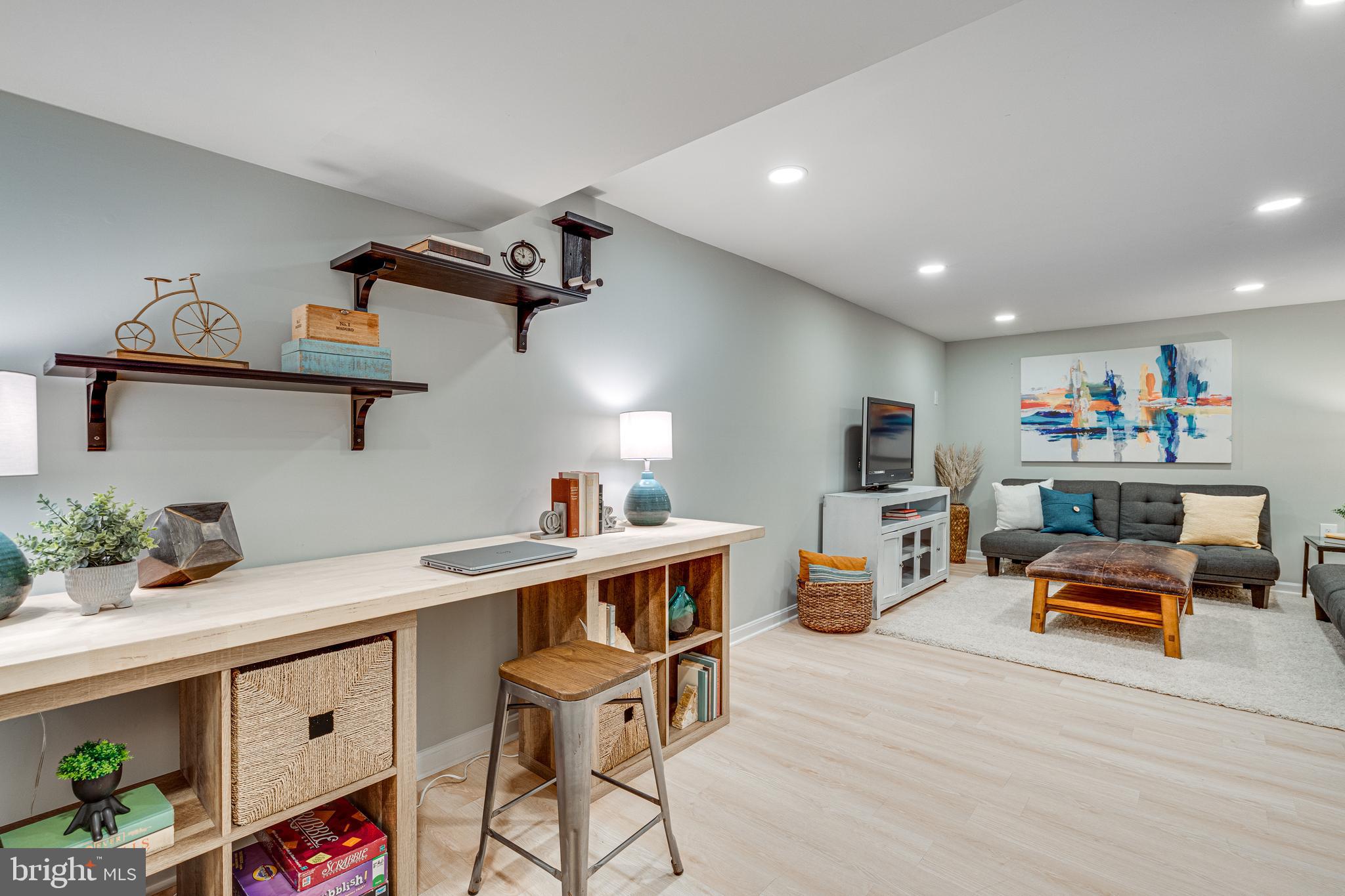 KINGS PARK WEST - Residential