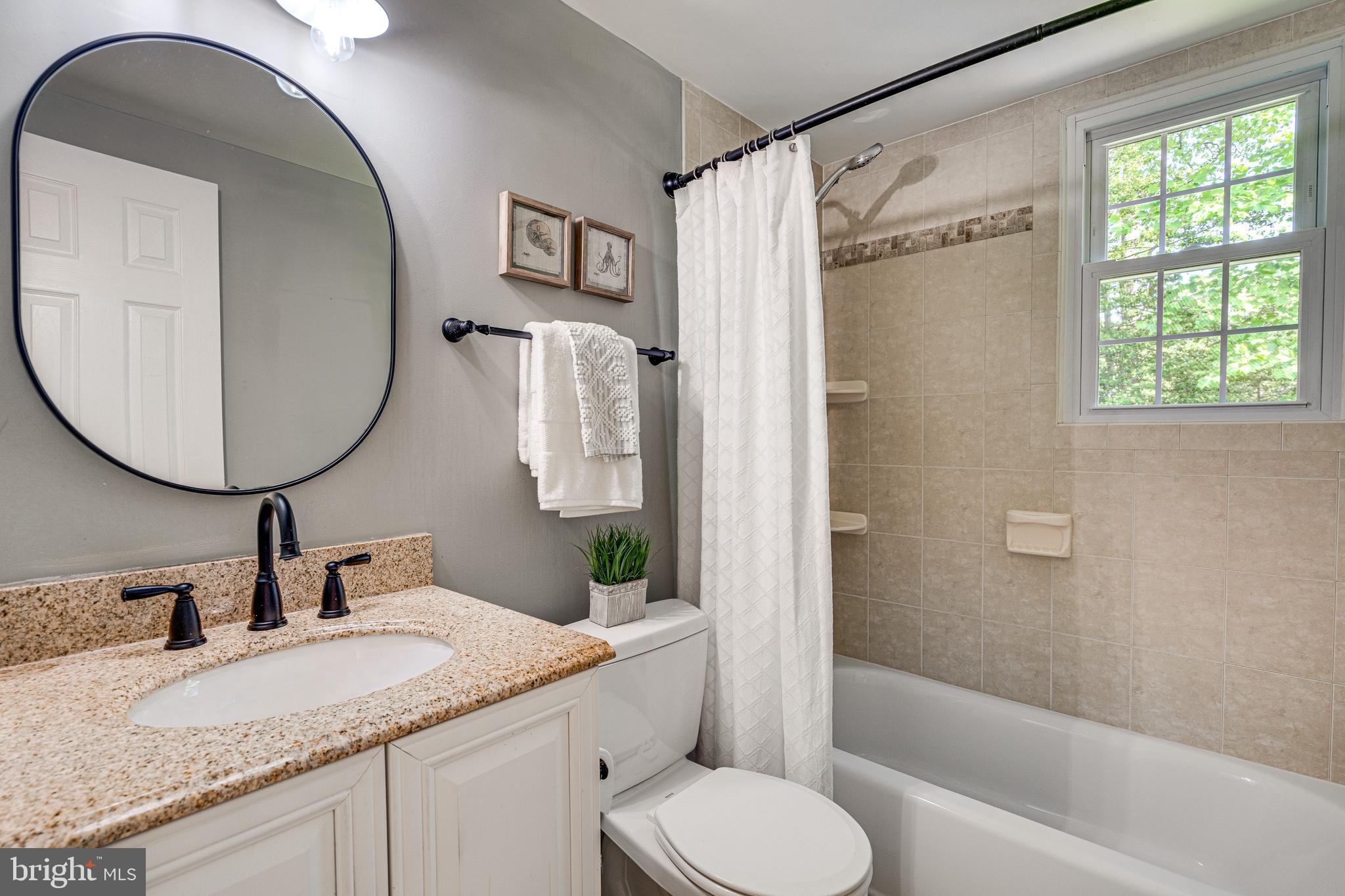 KINGS PARK WEST - Residential