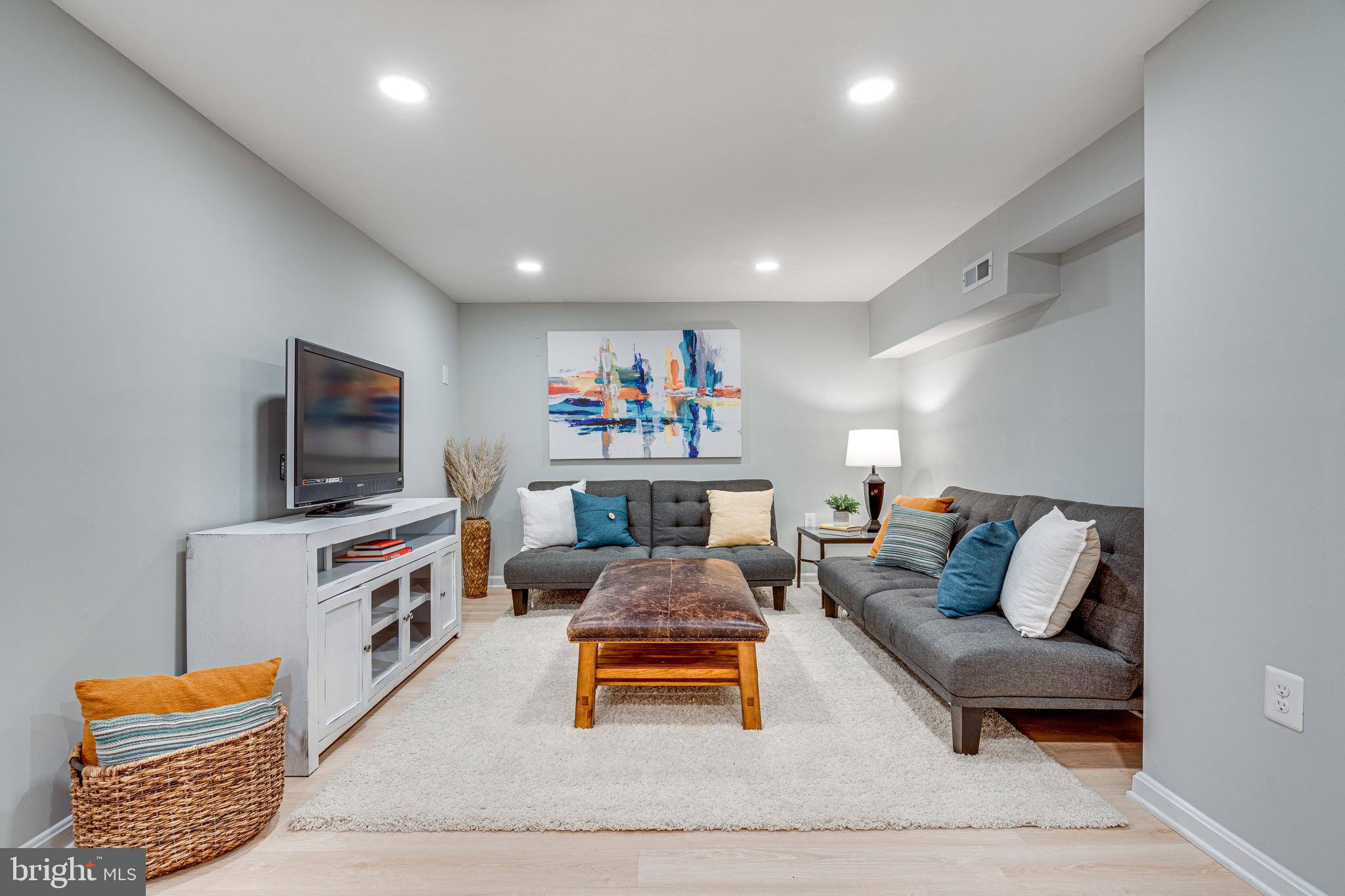 KINGS PARK WEST - Residential