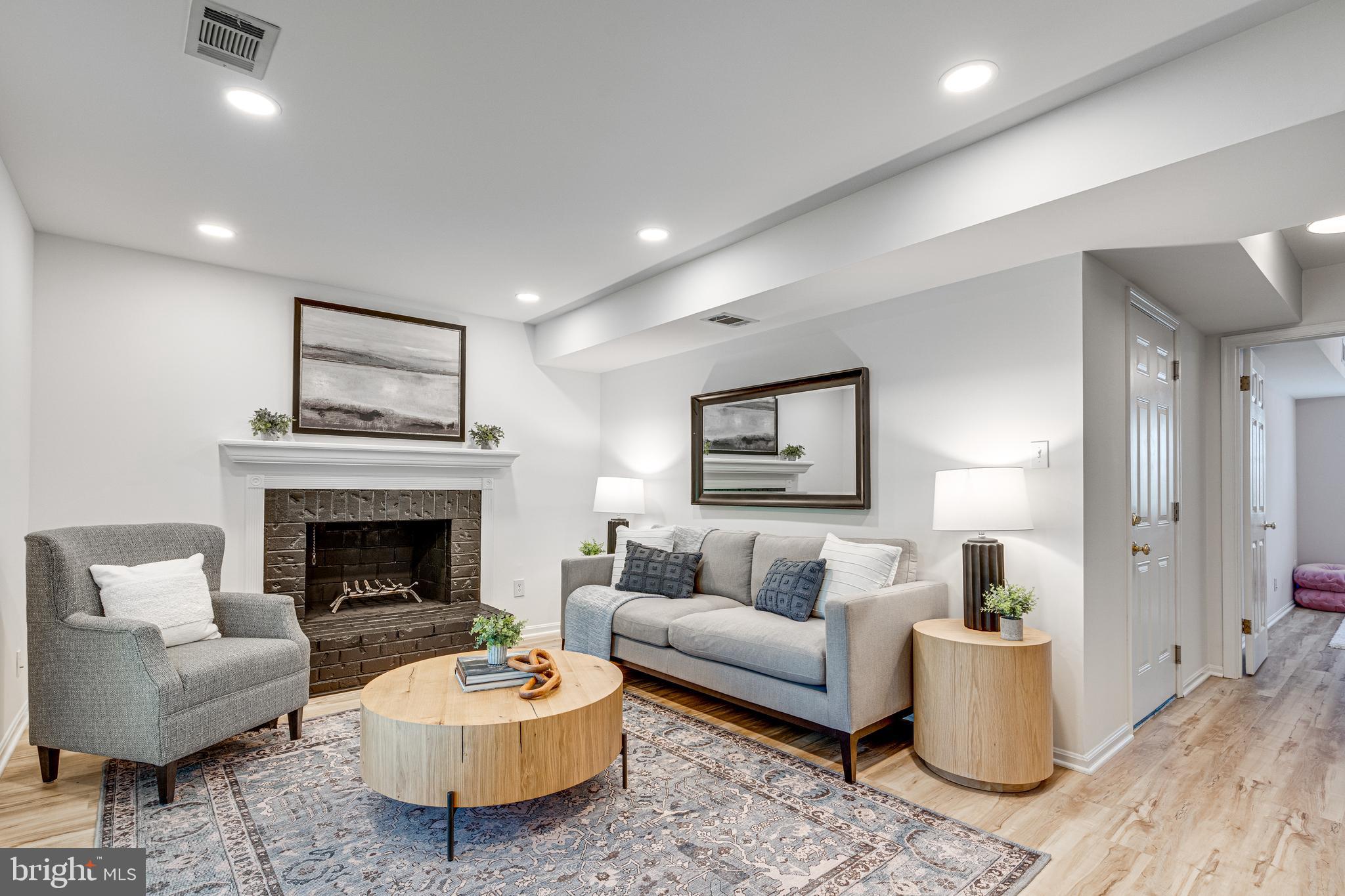 KINGS PARK WEST - Residential