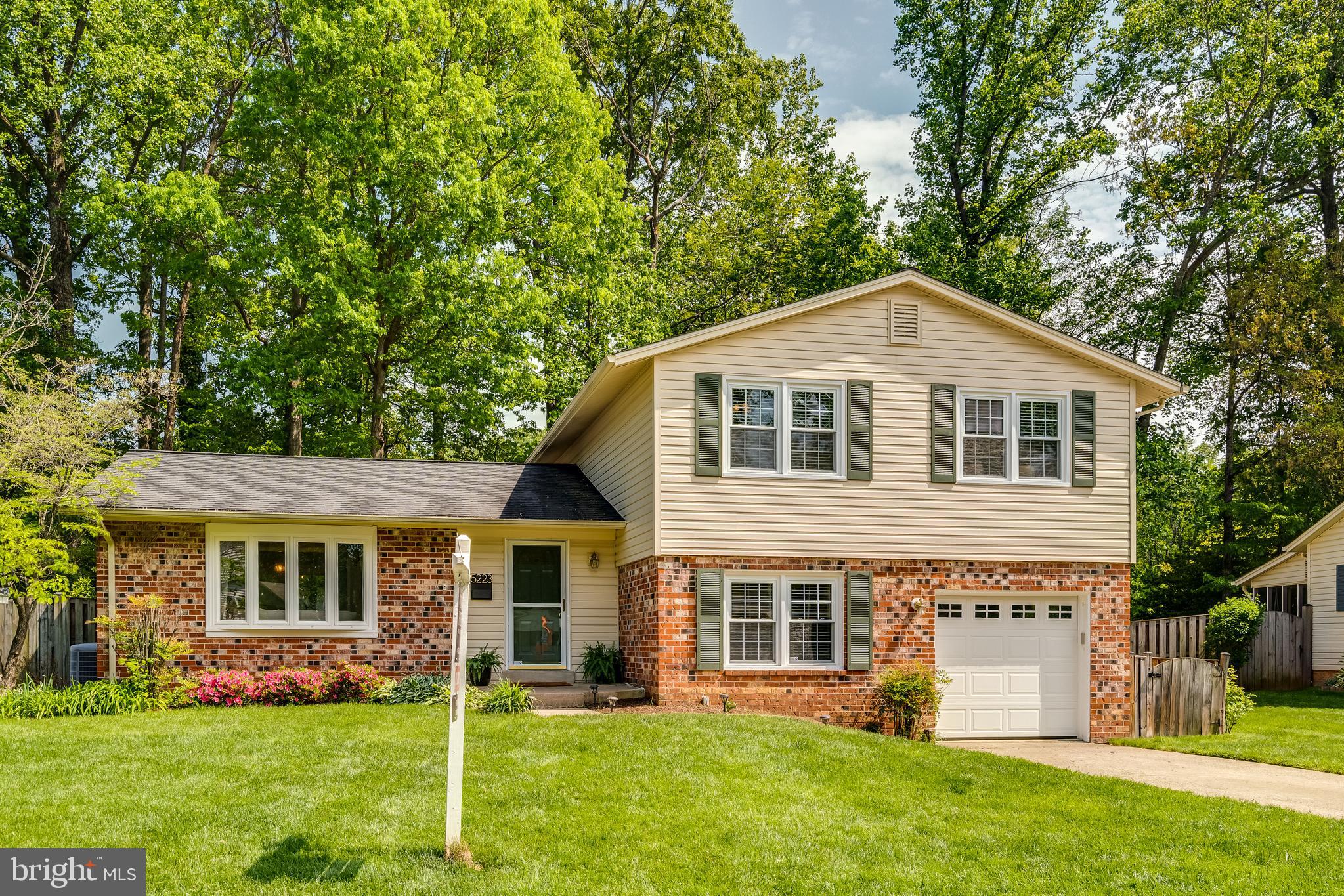 5223 TOOLEY COURT