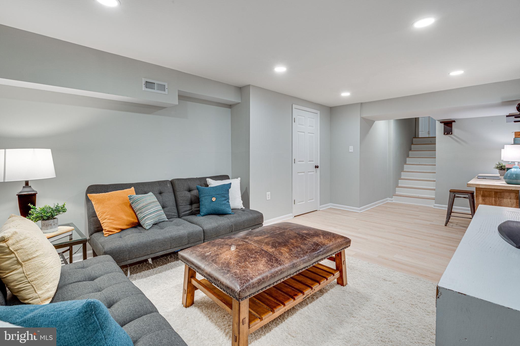 KINGS PARK WEST - Residential