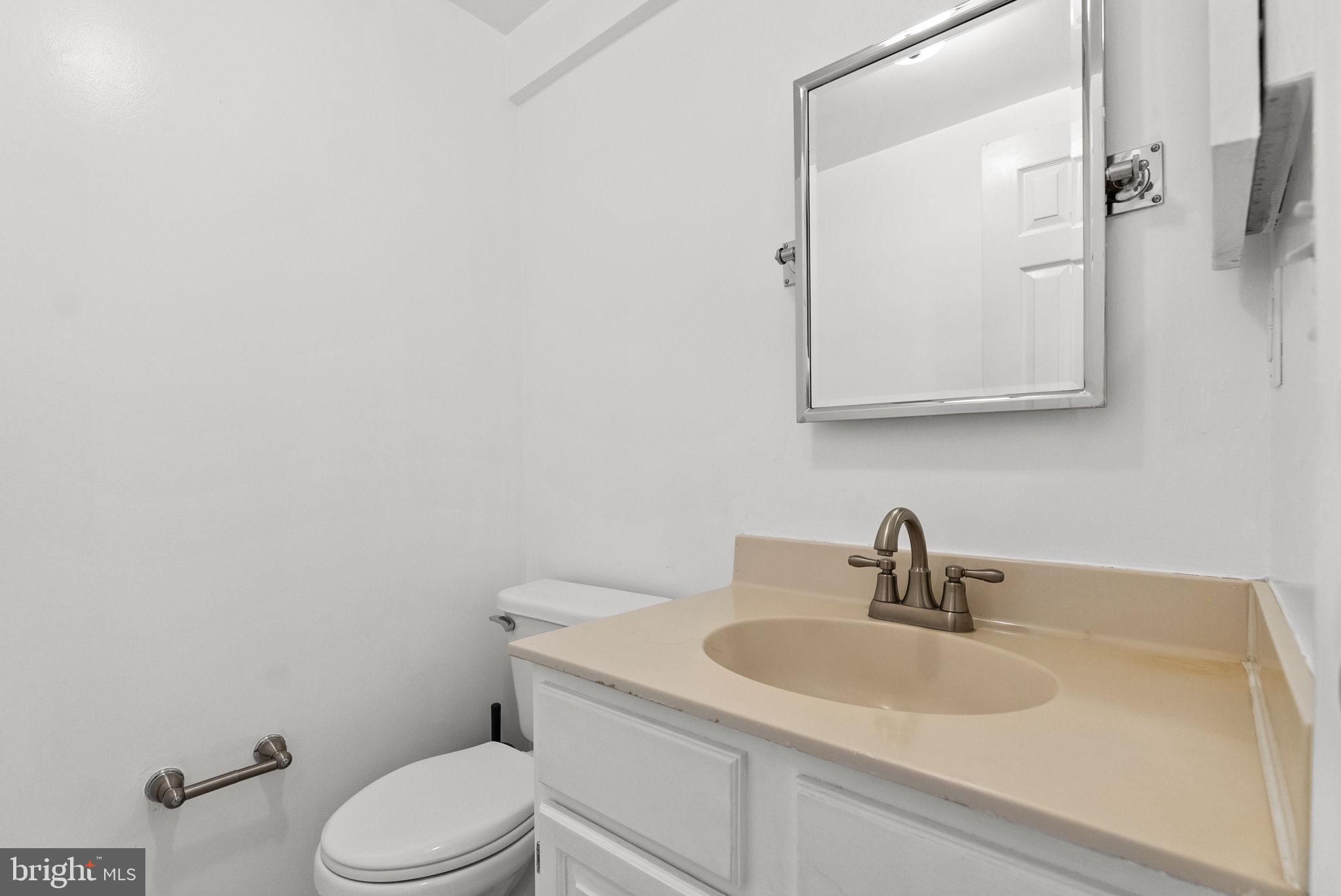 OLD TOWN ALEXANDRIA - Residential Lease