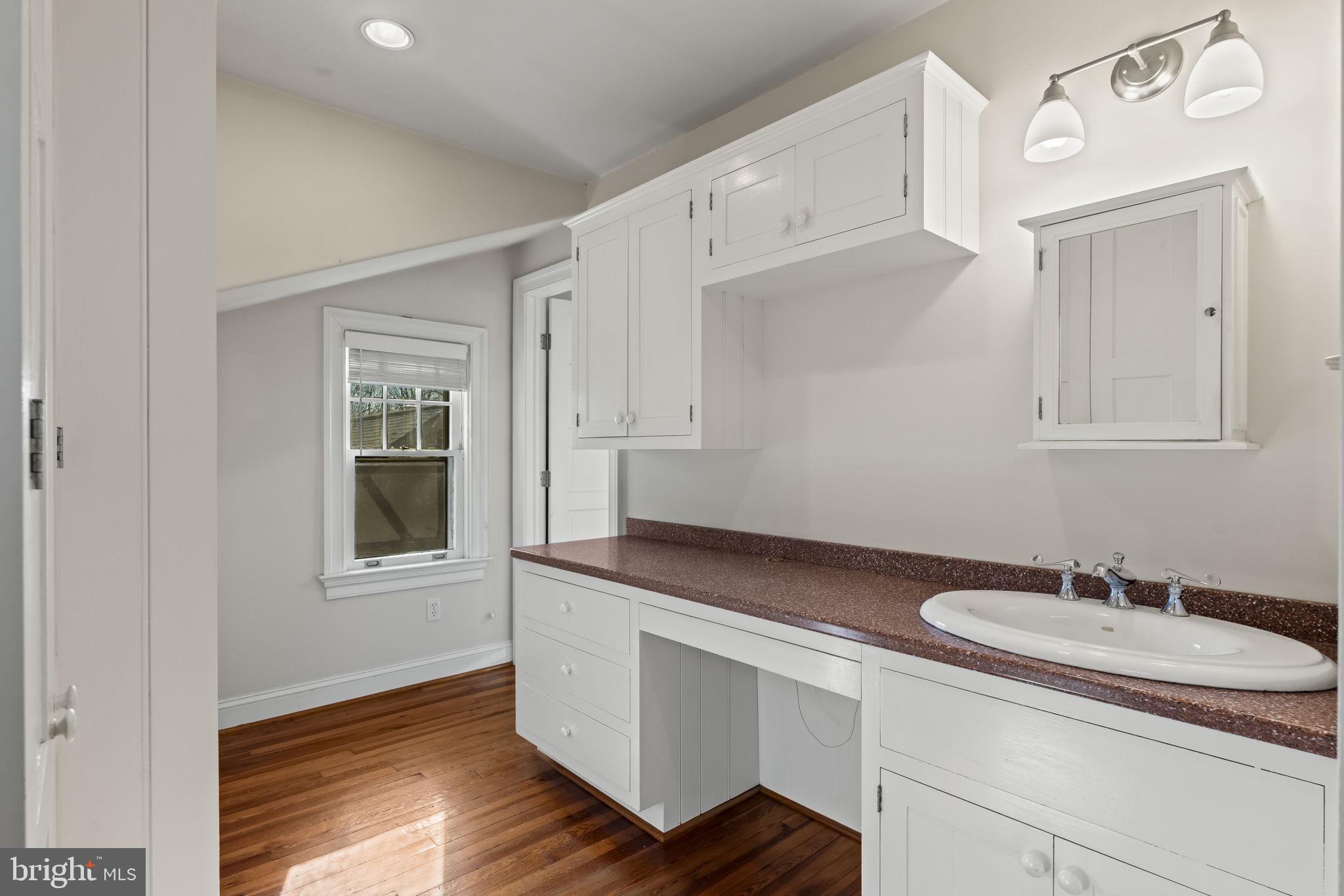 SWARTHMORE - Residential