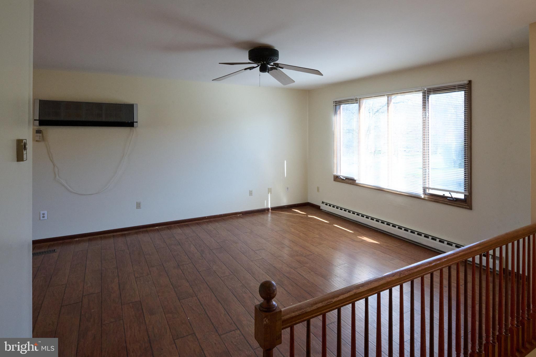 WILLOWBROOK - Residential