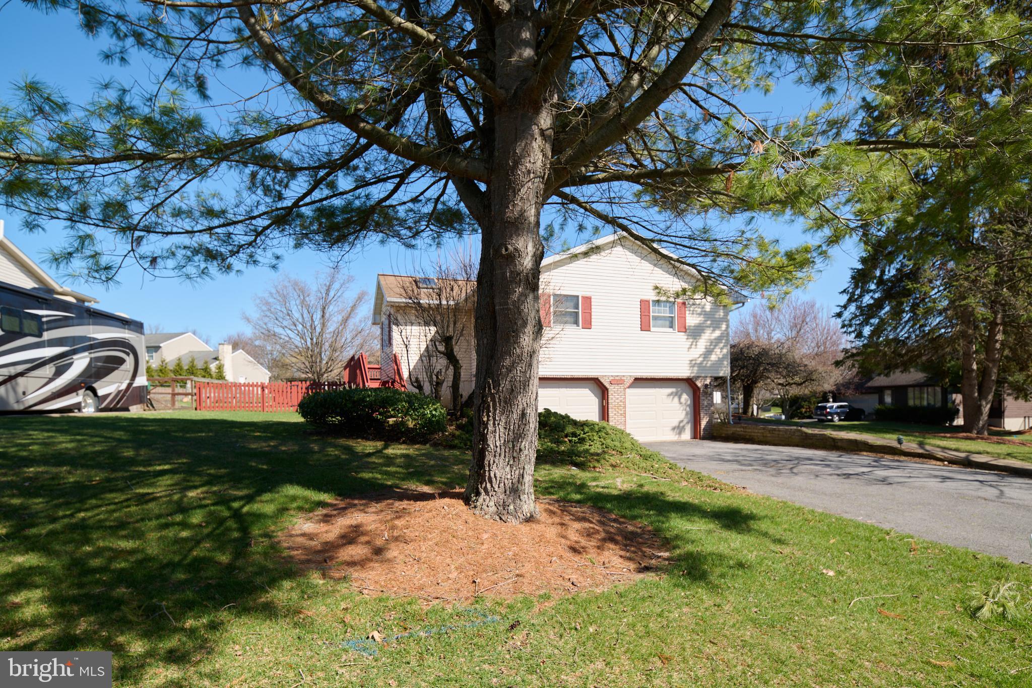 WILLOWBROOK - Residential