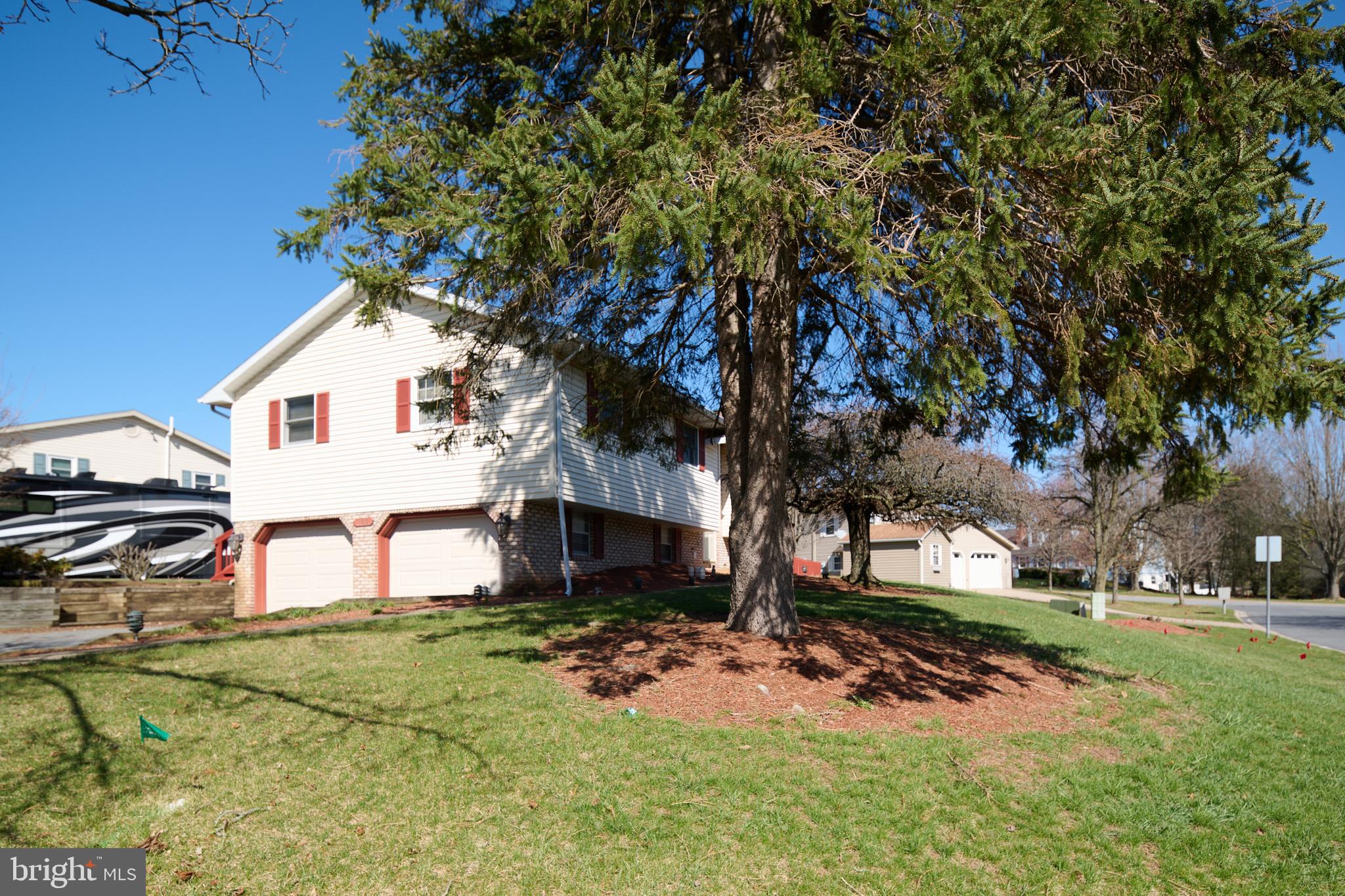 WILLOWBROOK - Residential