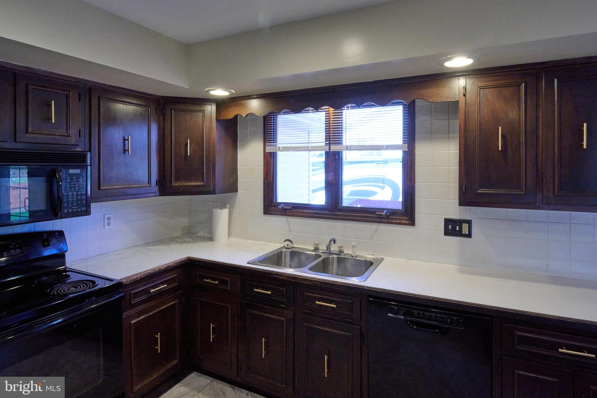 WILLOWBROOK - Residential