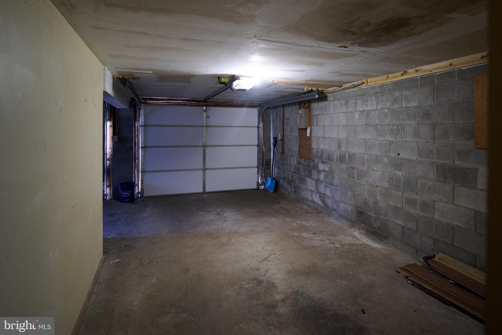 WILLOWBROOK - Residential