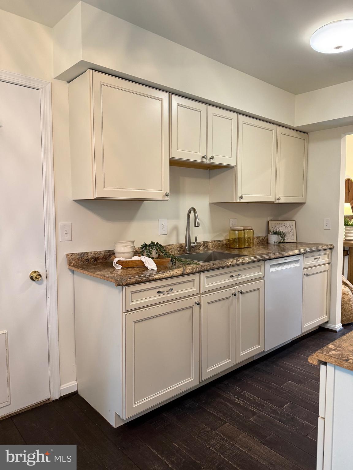 HADLEY FARMS - Residential