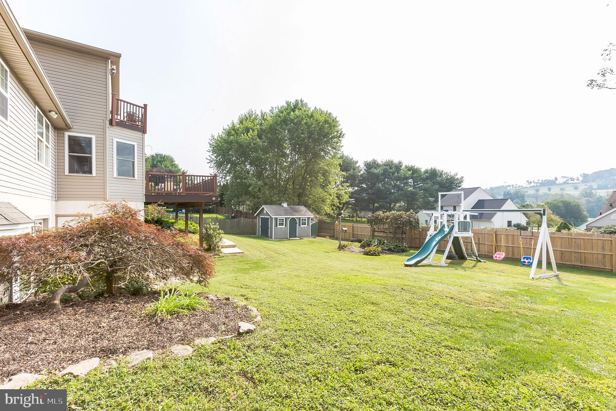 PENNINGTONVILLE MEADOWS - Residential