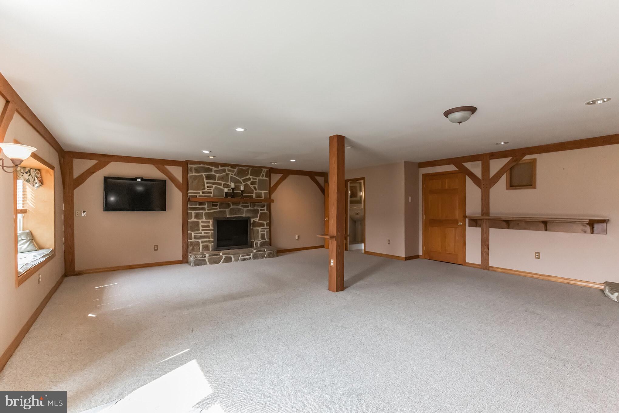 PENNINGTONVILLE MEADOWS - Residential