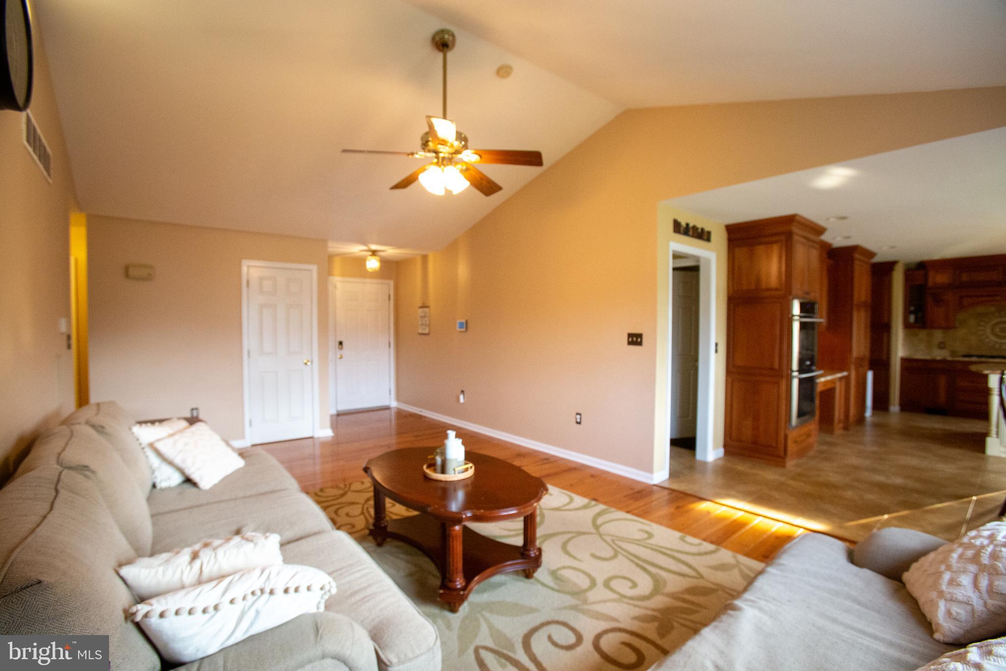 PENNINGTONVILLE MEADOWS - Residential