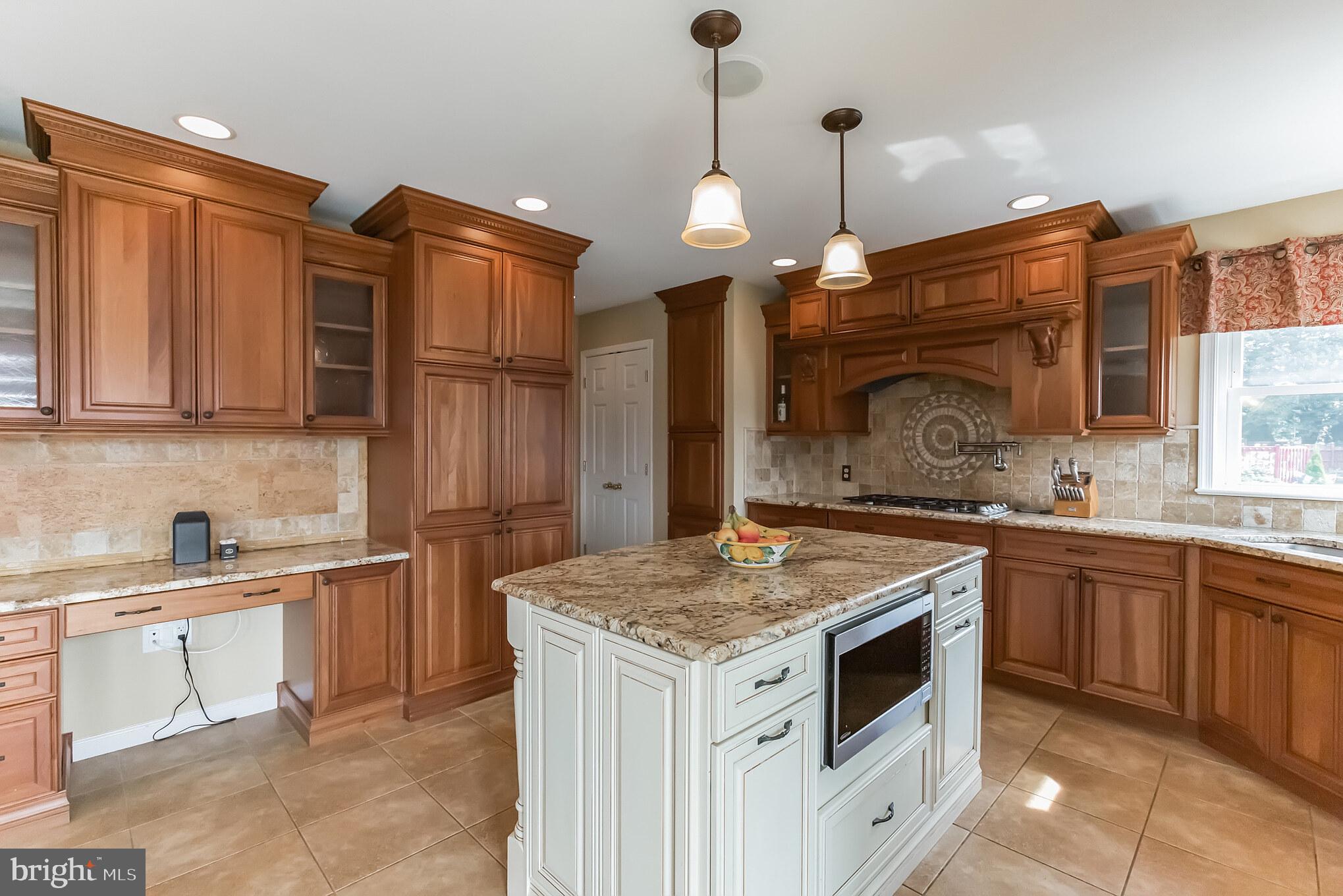 PENNINGTONVILLE MEADOWS - Residential