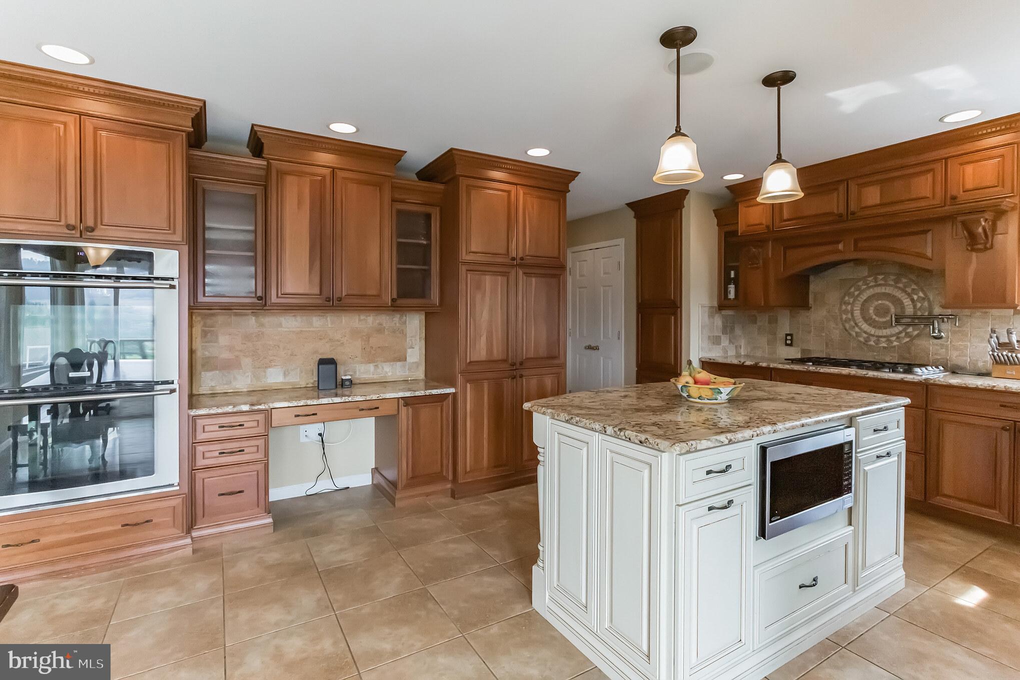 PENNINGTONVILLE MEADOWS - Residential