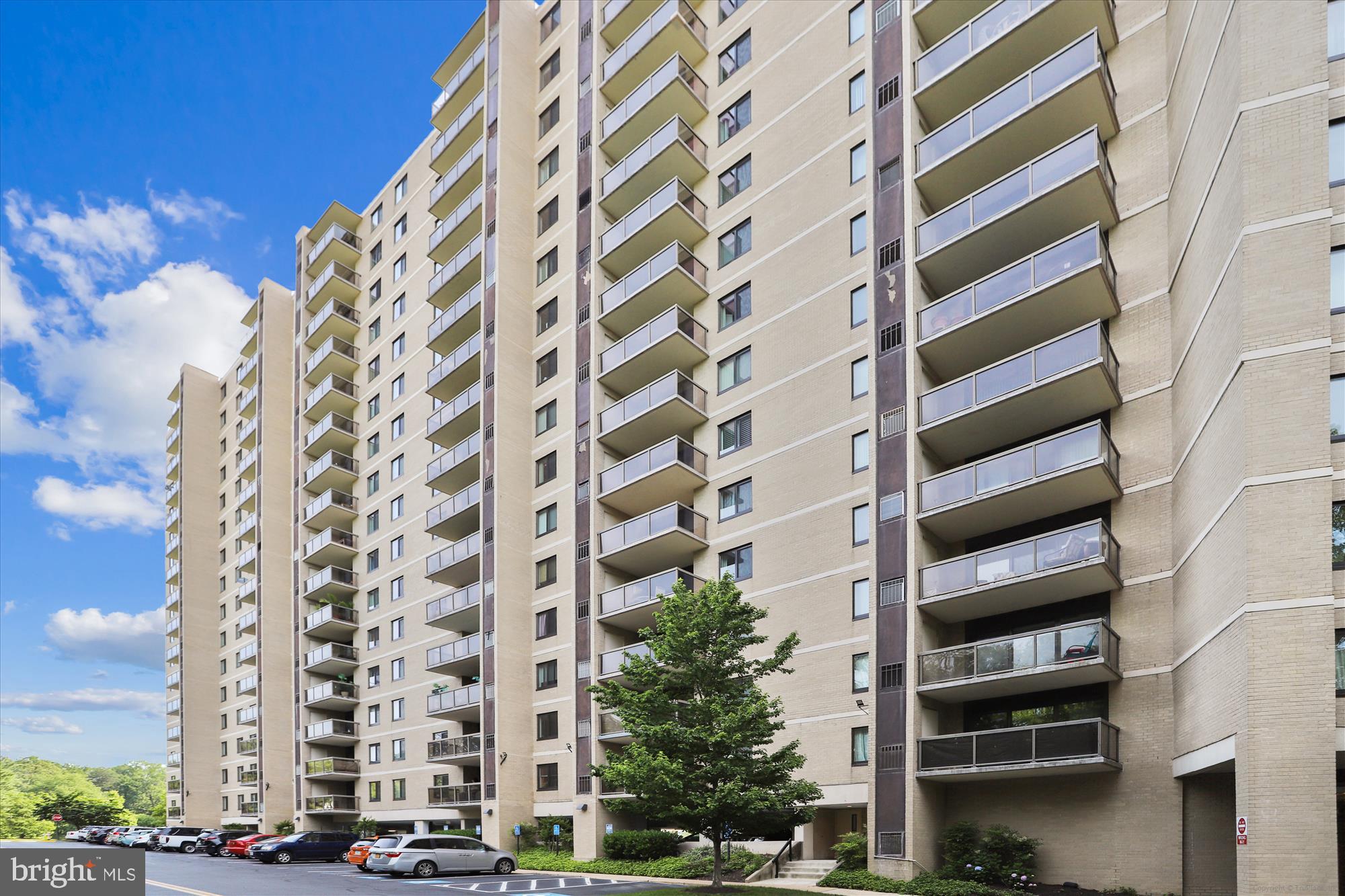 307 YOAKUM PARKWAY 406