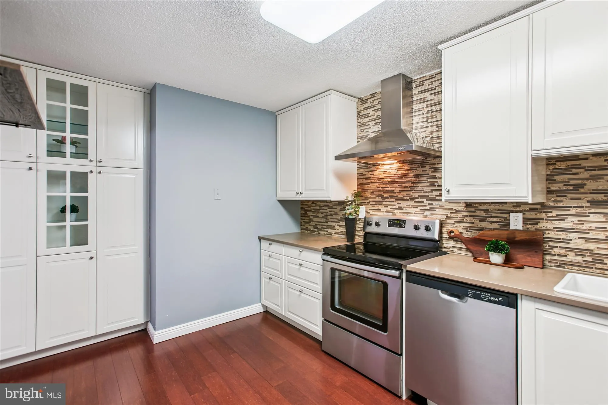 Alexandria, Virginia 22304, United States, 2 Bedrooms Bedrooms, ,2 BathroomsBathrooms,Residential,Active,198100