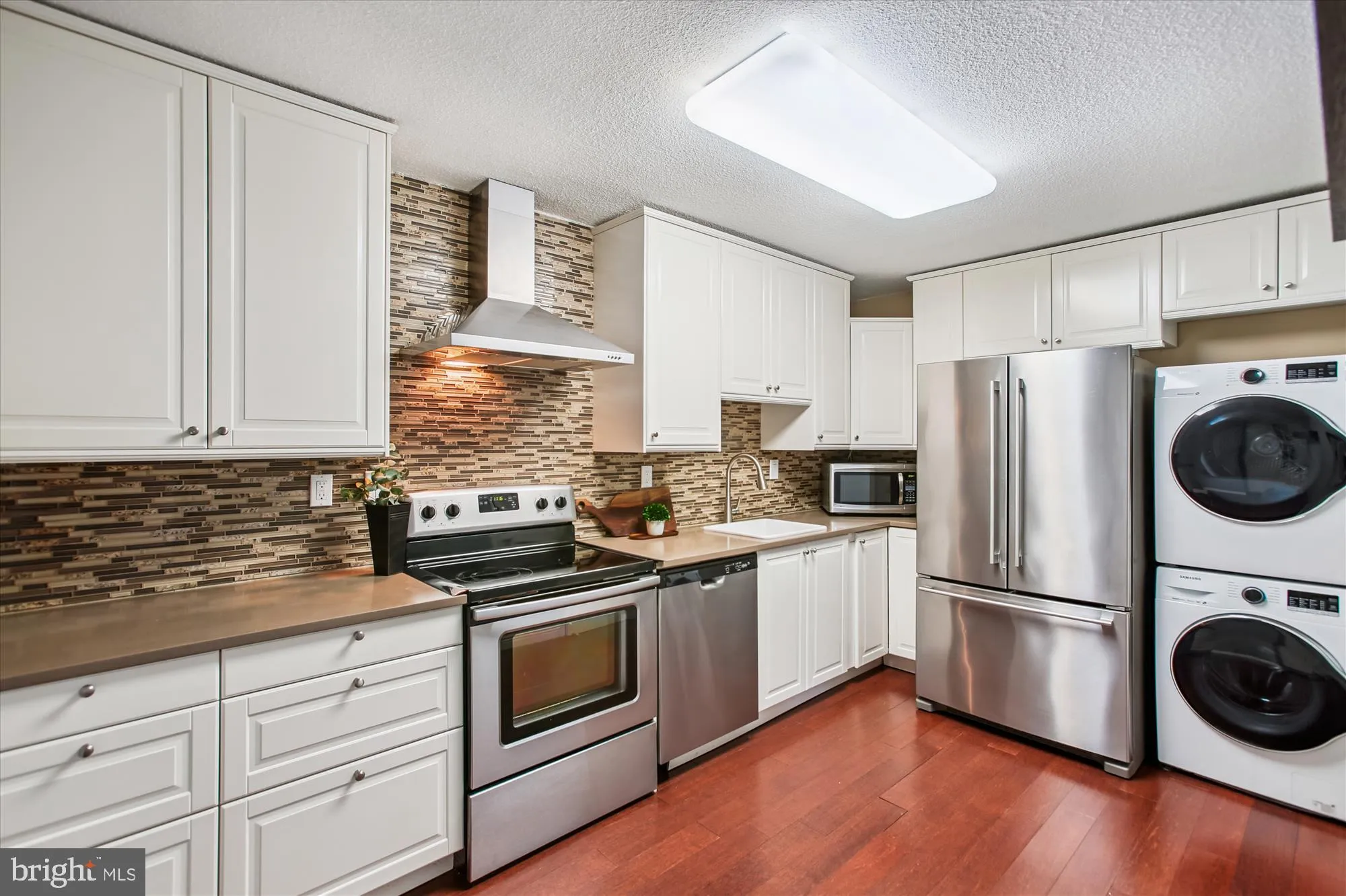 Alexandria, Virginia 22304, United States, 2 Bedrooms Bedrooms, ,2 BathroomsBathrooms,Residential,Active,198100