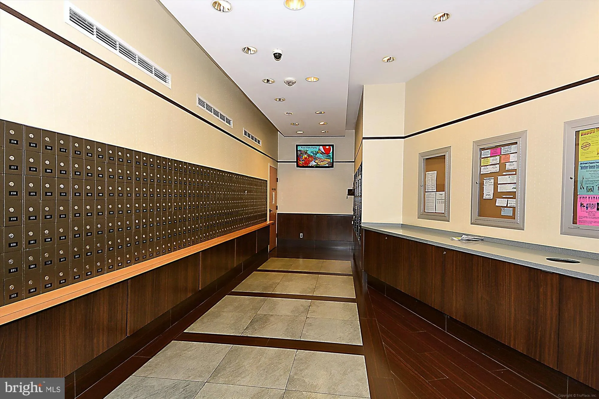 Alexandria, Virginia 22304, United States, 2 Bedrooms Bedrooms, ,2 BathroomsBathrooms,Residential,Active,198100