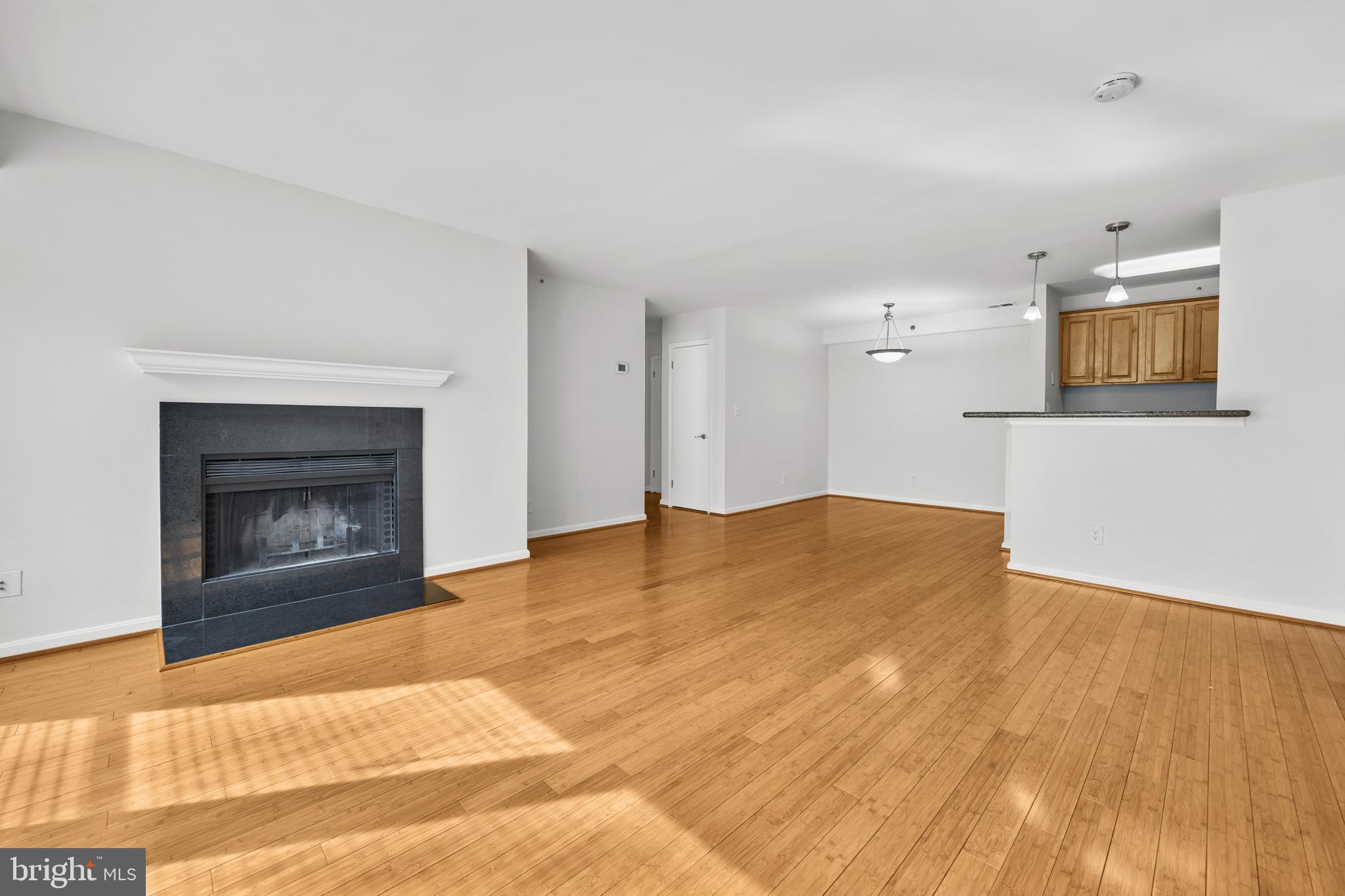 3175 SUMMIT SQUARE DRIVE 5-E12