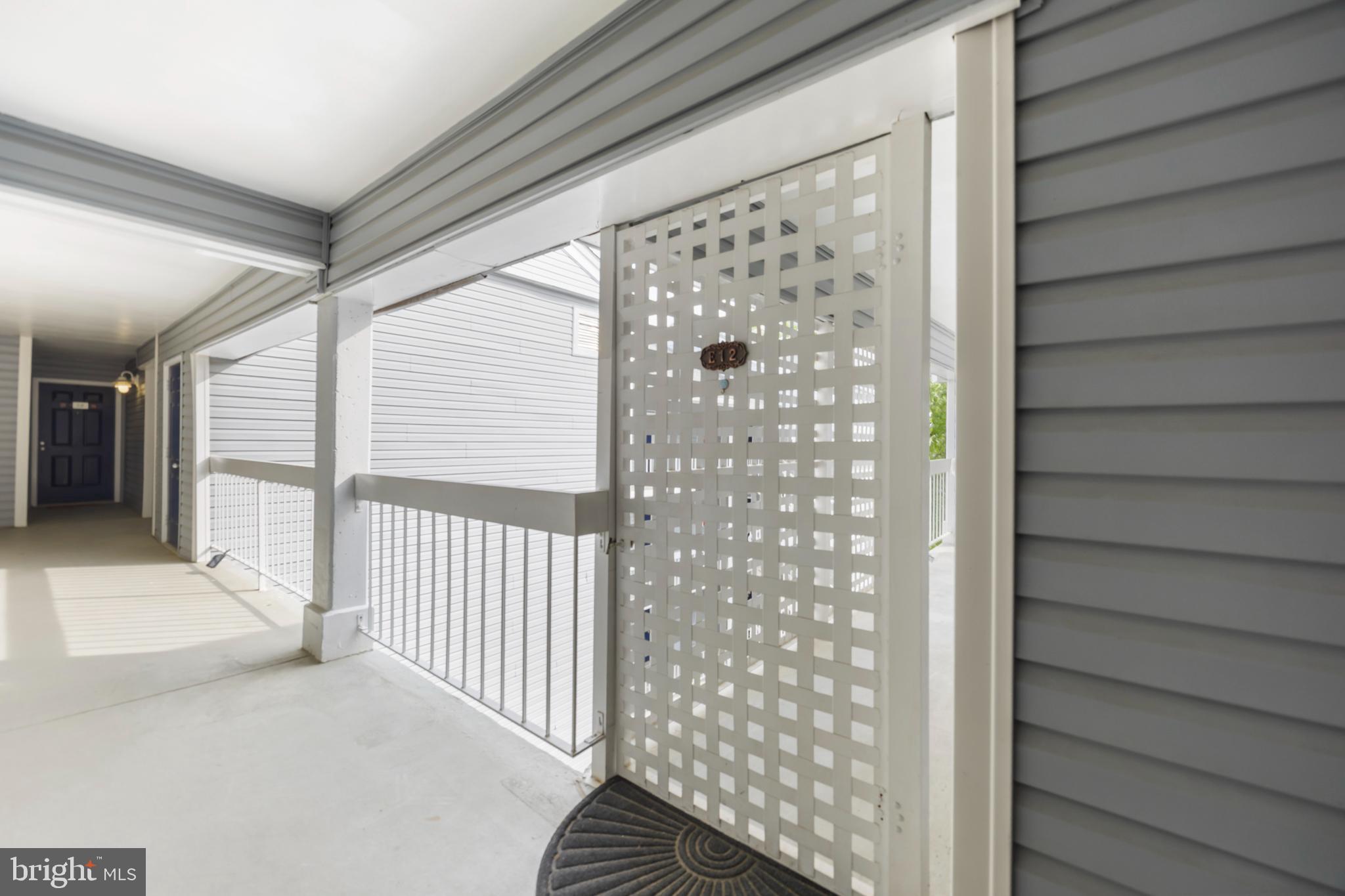 FOUR WINDS AT OAKTON - Residential