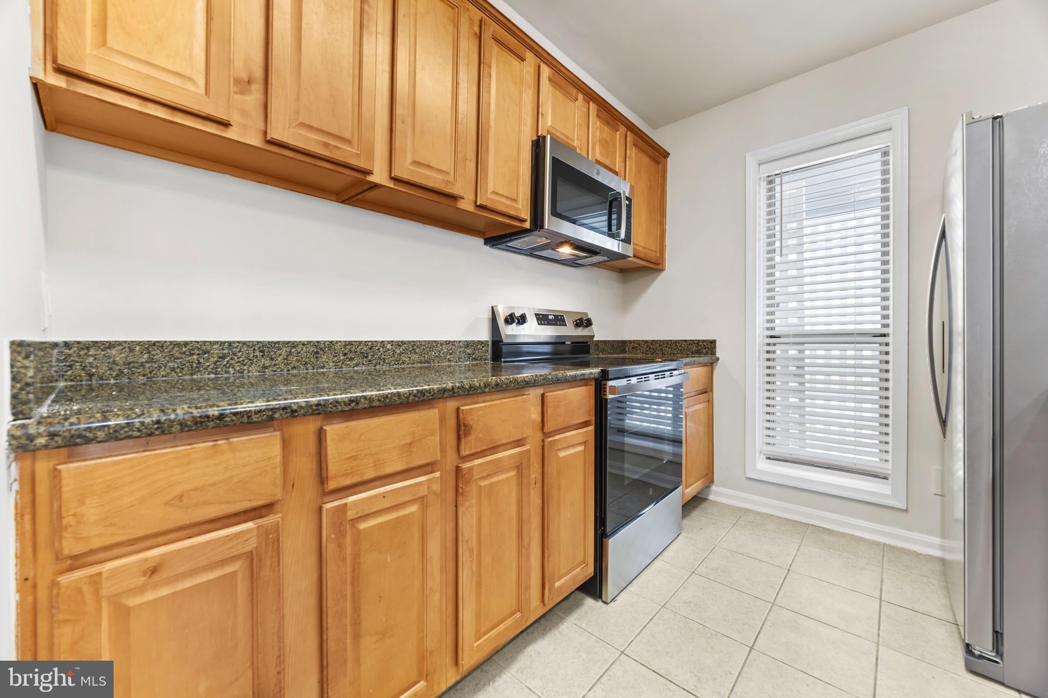 3175 SUMMIT SQUARE DRIVE 5-E12