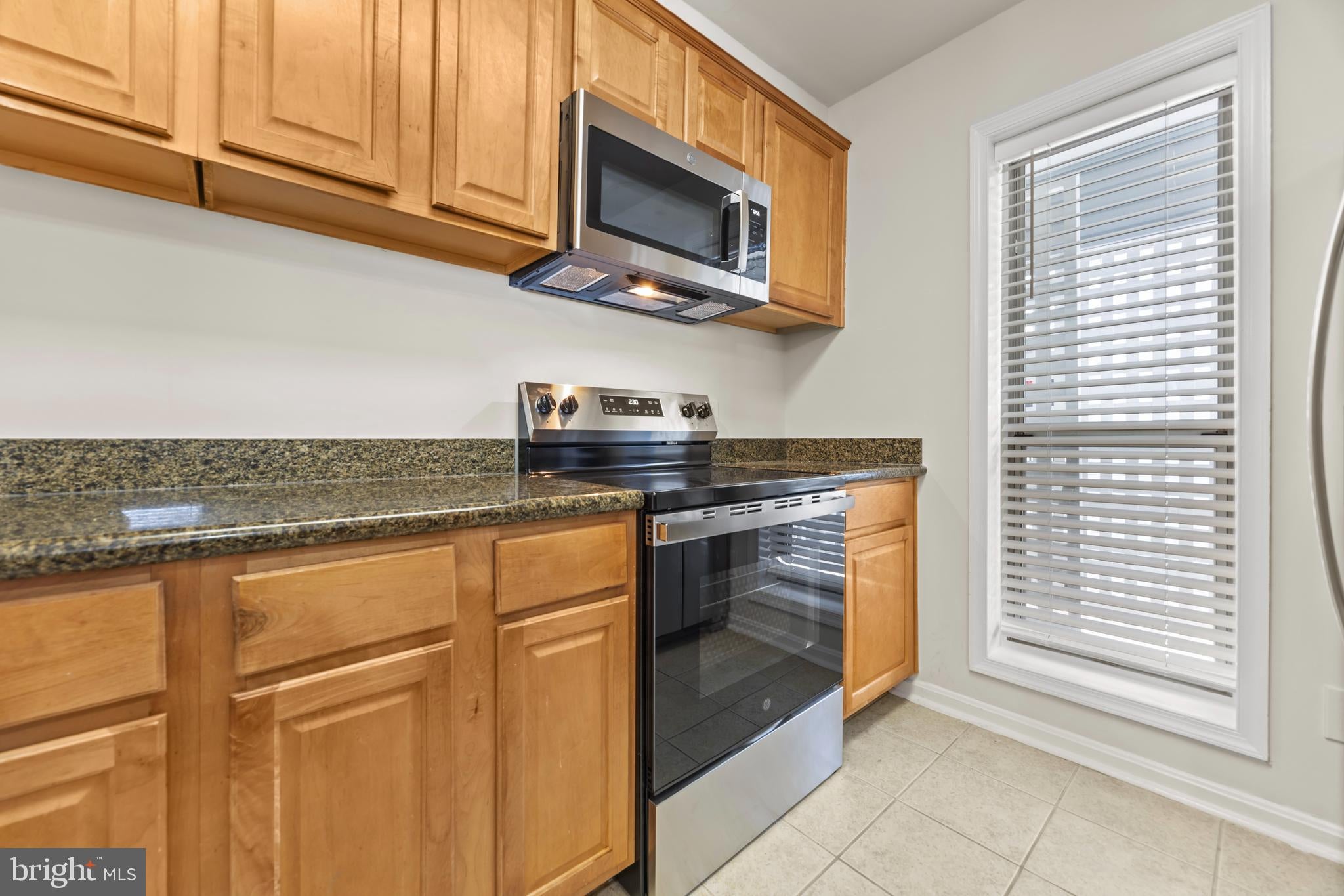3175 SUMMIT SQUARE DRIVE 5-E12