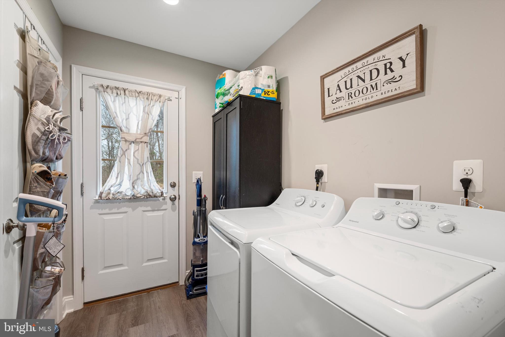 SHEN SHORES - Residential