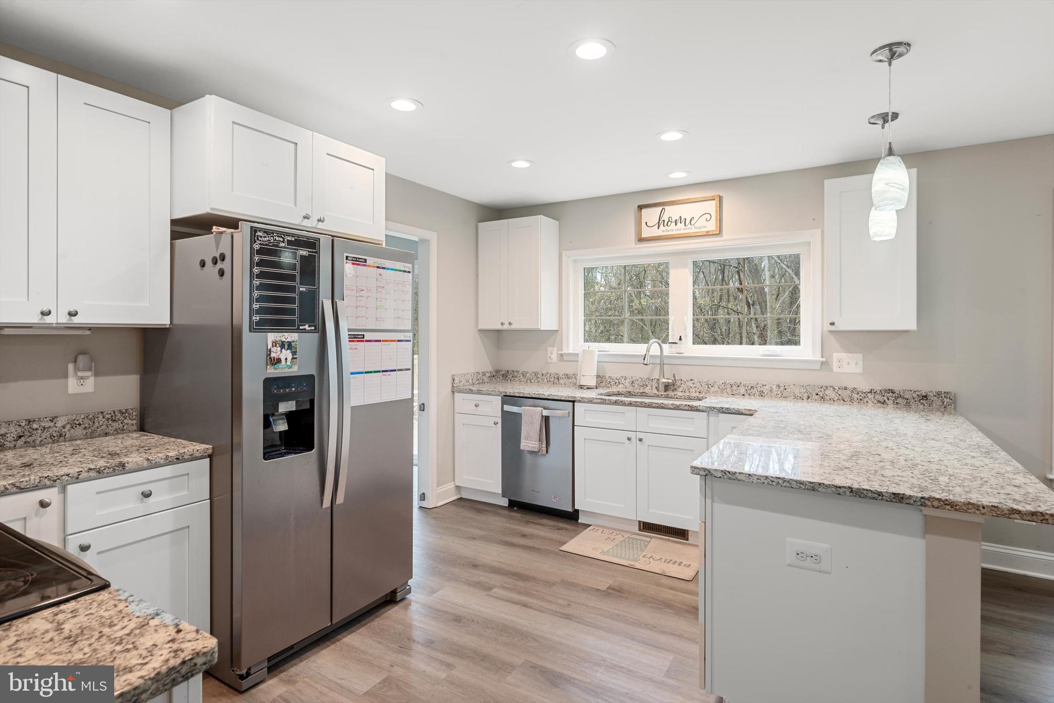 SHEN SHORES - Residential