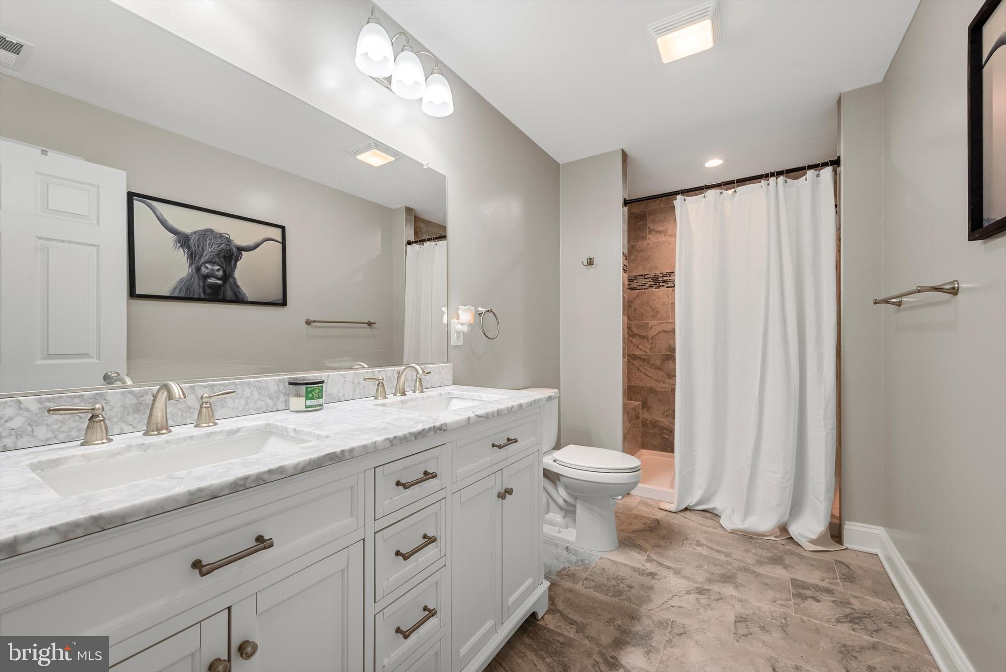 SHEN SHORES - Residential