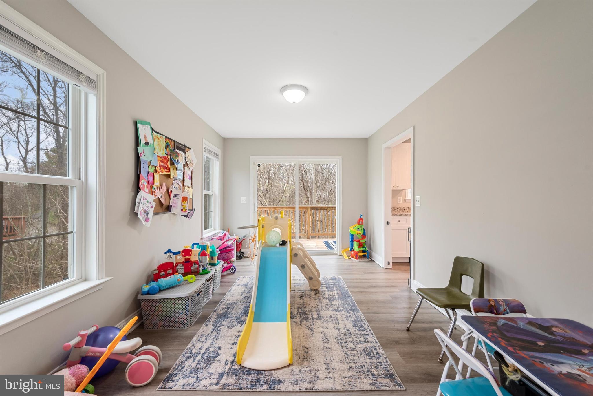 SHEN SHORES - Residential