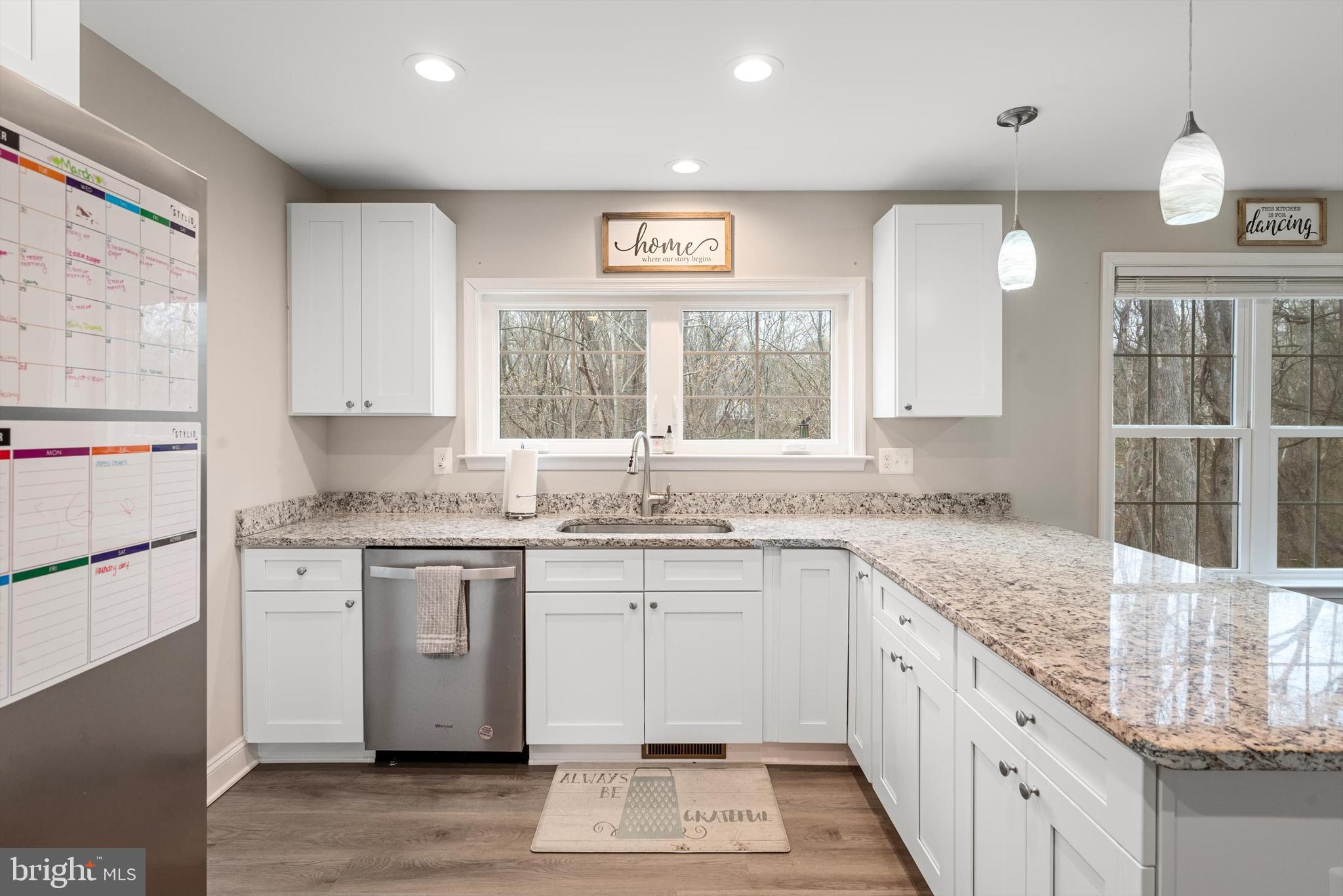 SHEN SHORES - Residential