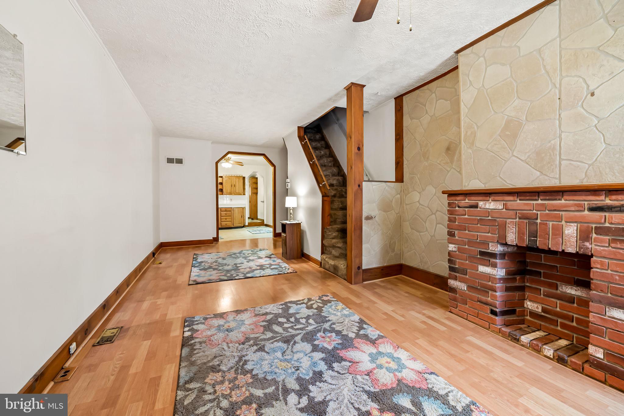 RIVERSIDE PARK - Residential