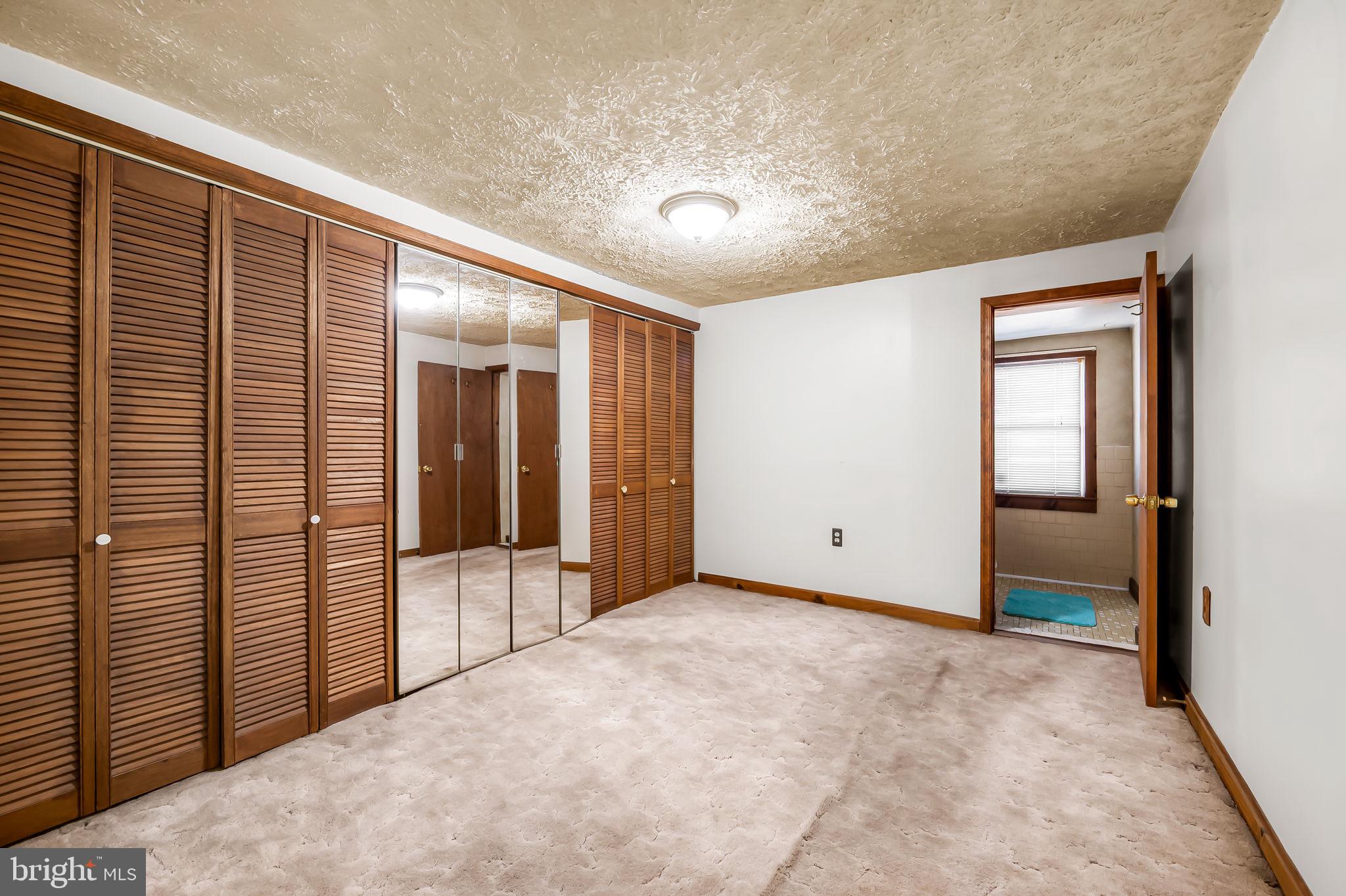 RIVERSIDE PARK - Residential