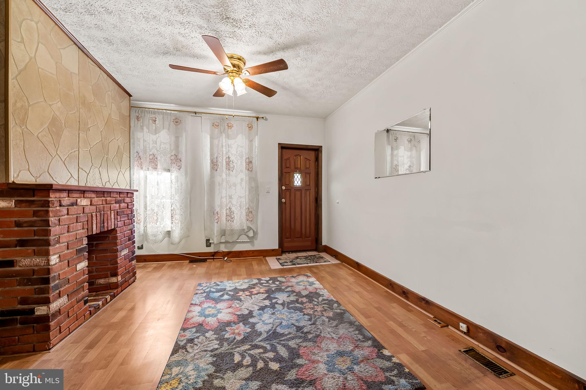 RIVERSIDE PARK - Residential