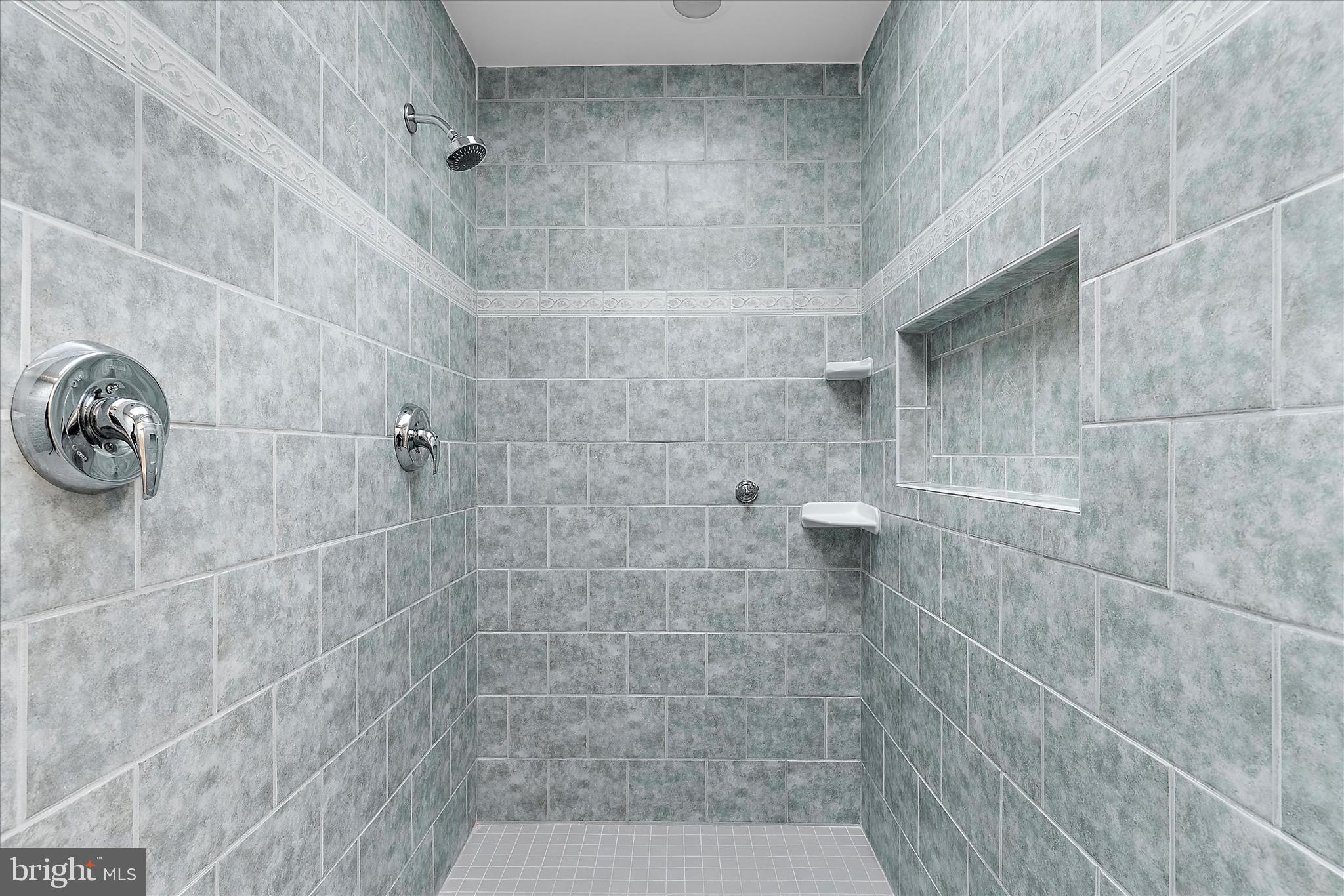 PARKWOOD - Residential