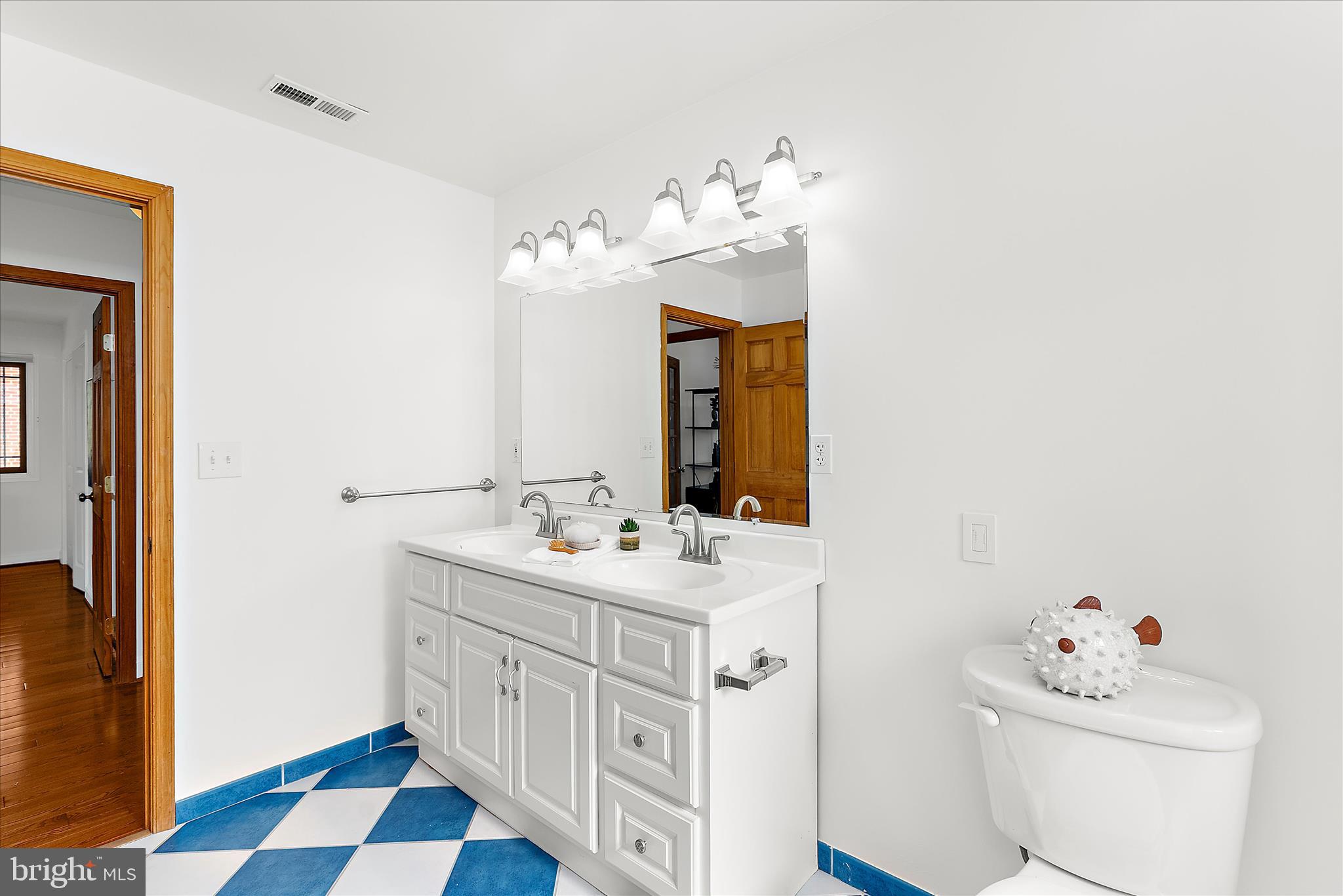 PARKWOOD - Residential