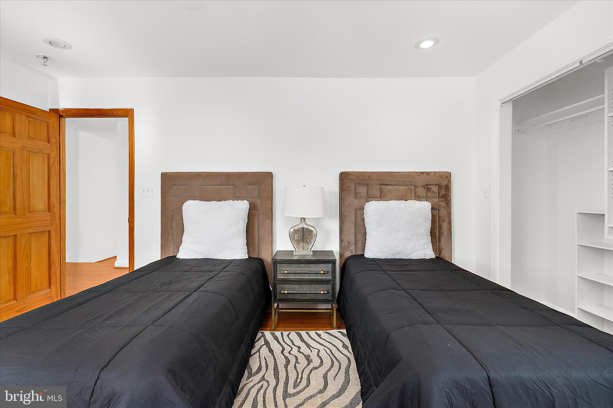 PARKWOOD - Residential