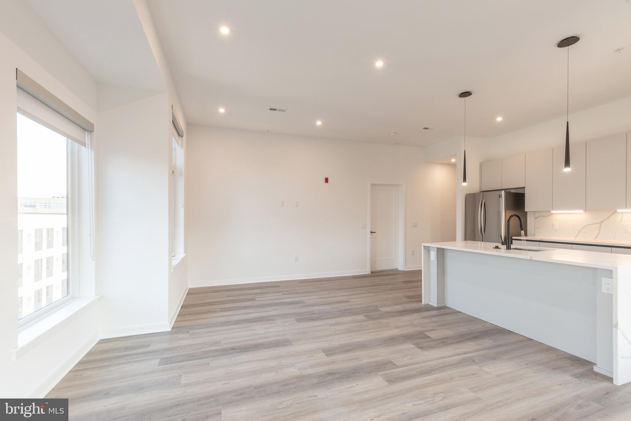 3120 W JEFFERSON STREET 402