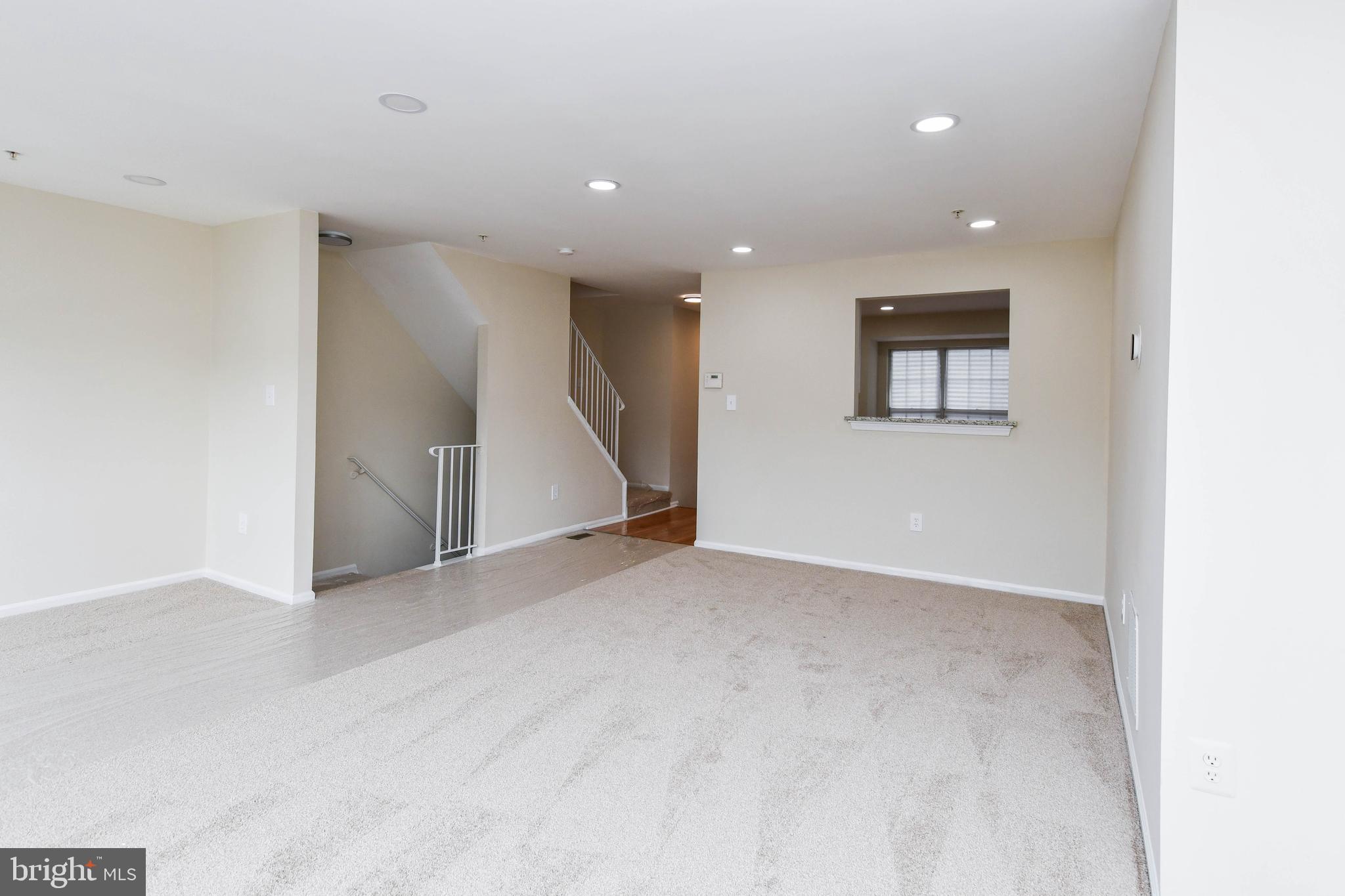 YORKSHIRE KNOLLS - Residential