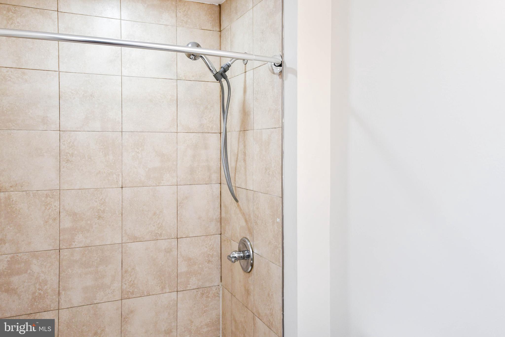 YORKSHIRE KNOLLS - Residential