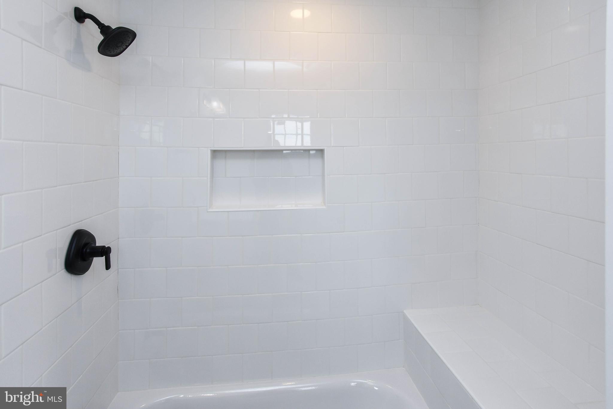 YORKSHIRE KNOLLS - Residential