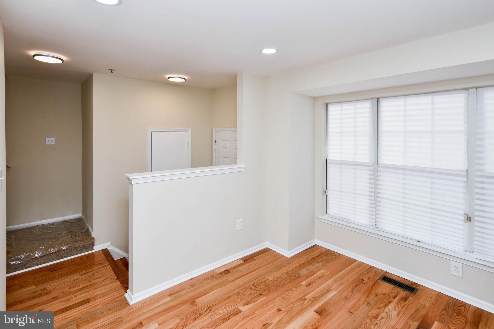 YORKSHIRE KNOLLS - Residential