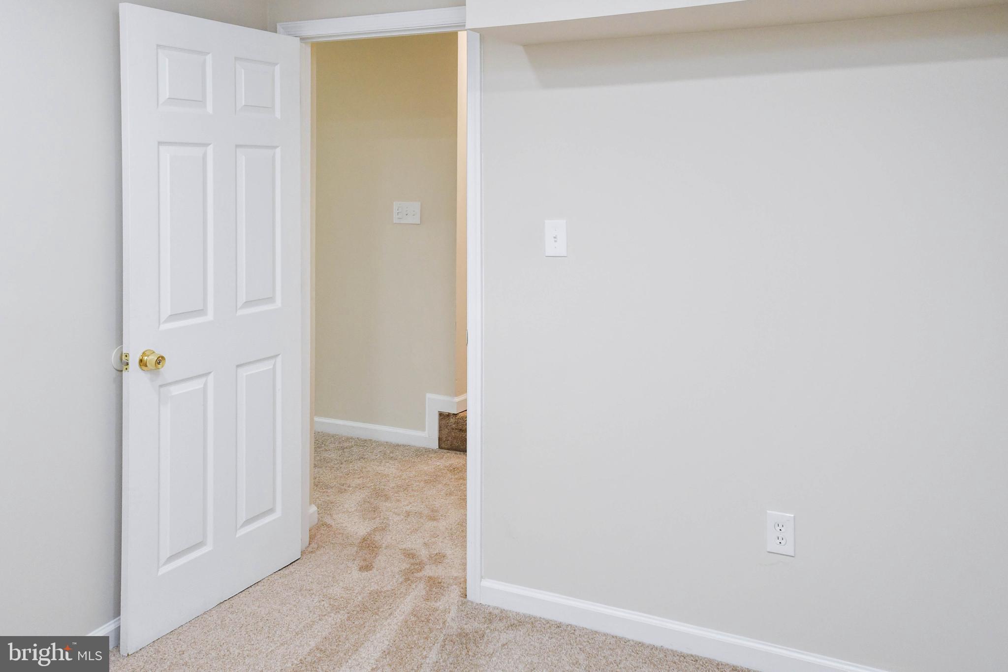 YORKSHIRE KNOLLS - Residential