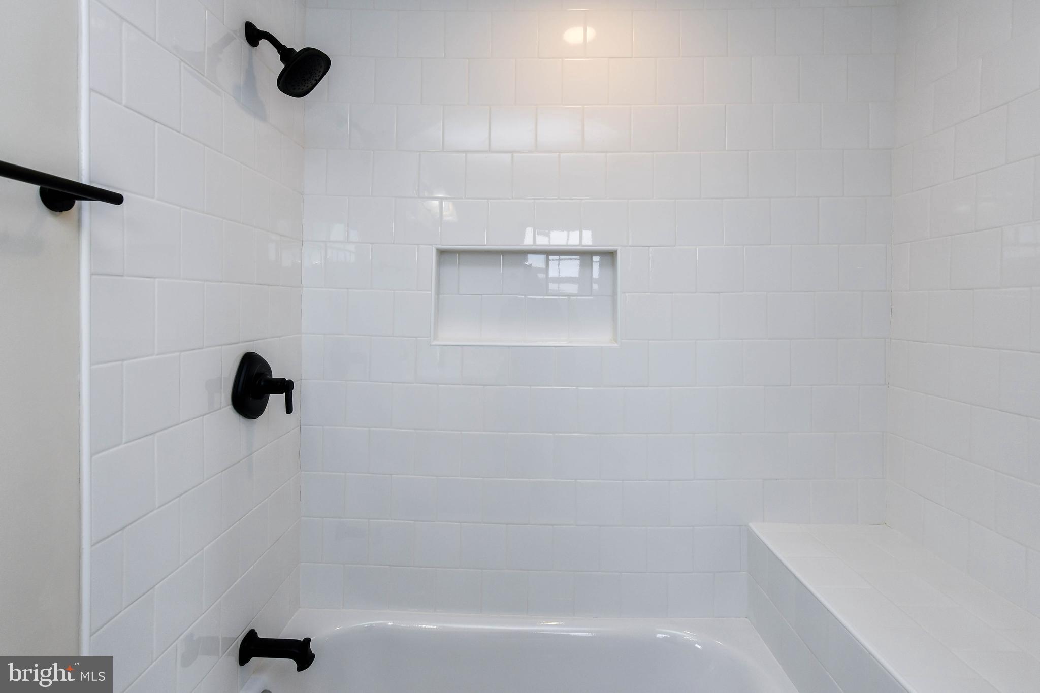 YORKSHIRE KNOLLS - Residential